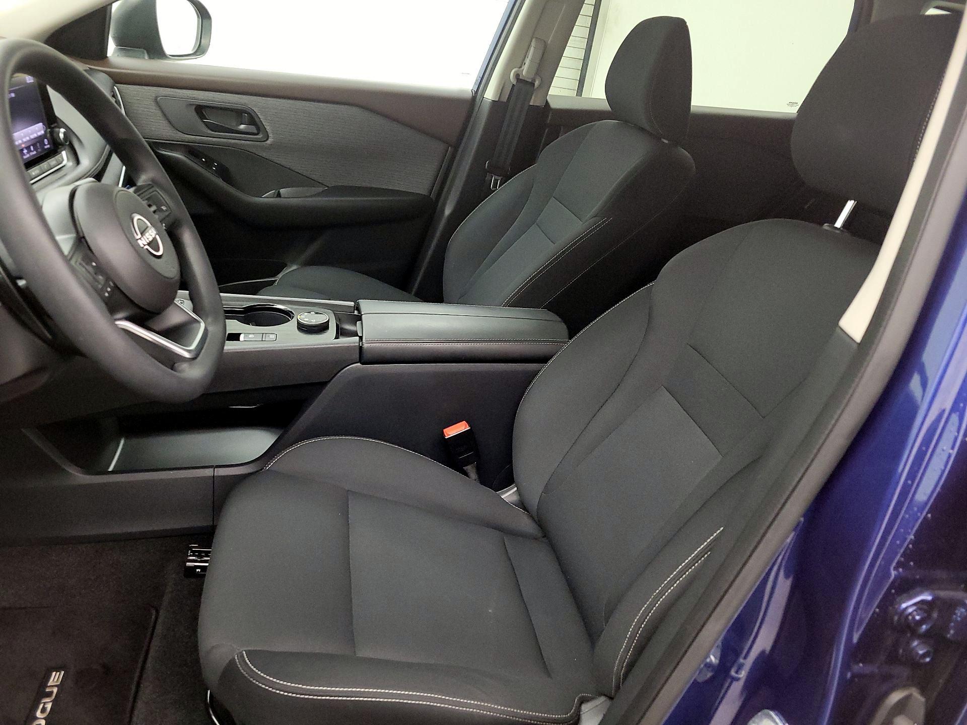 Thumbnail: 2023 Nissan Rogue - 11