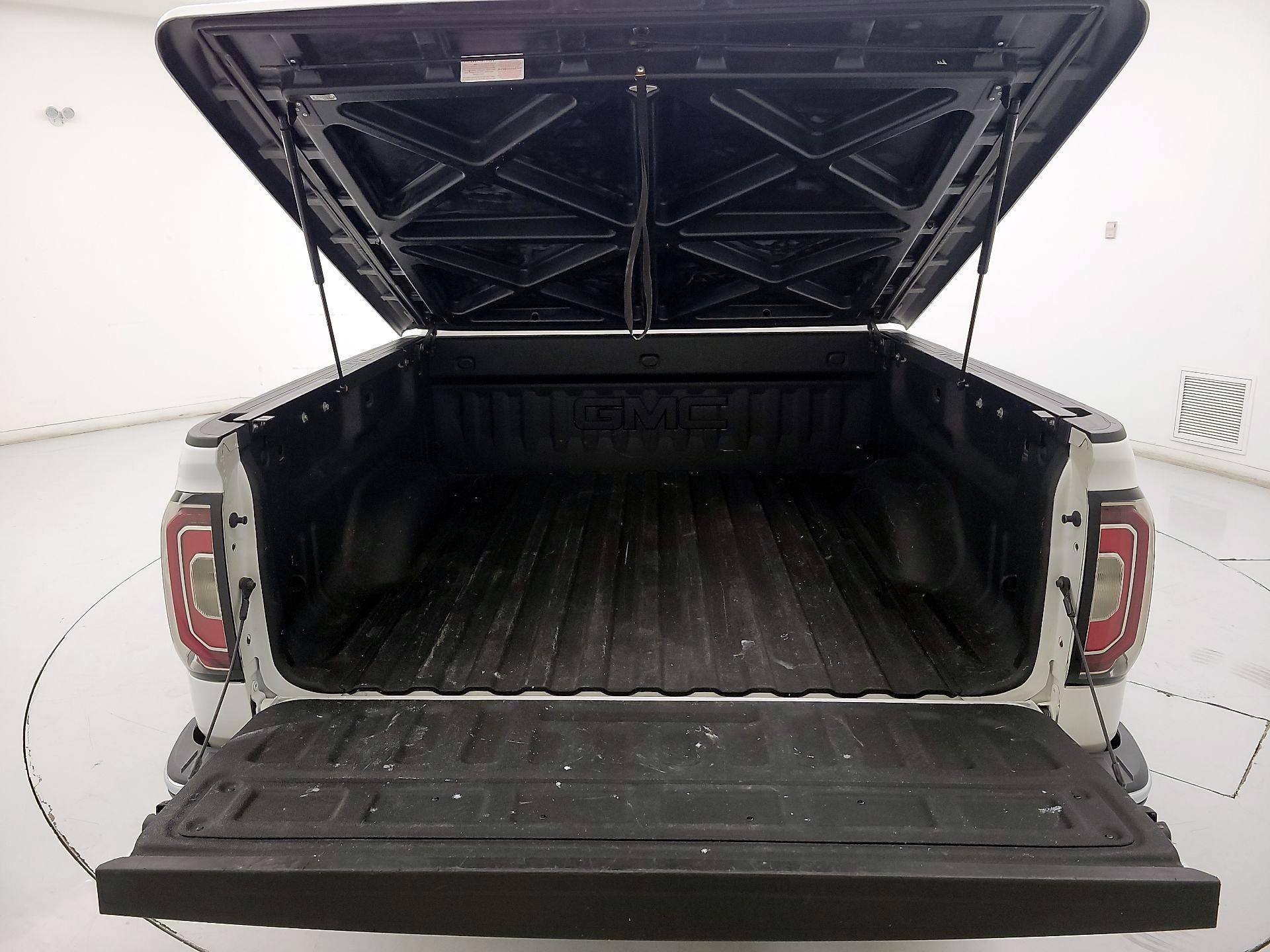 Thumbnail: 2017 GMC Sierra 1500 - 17