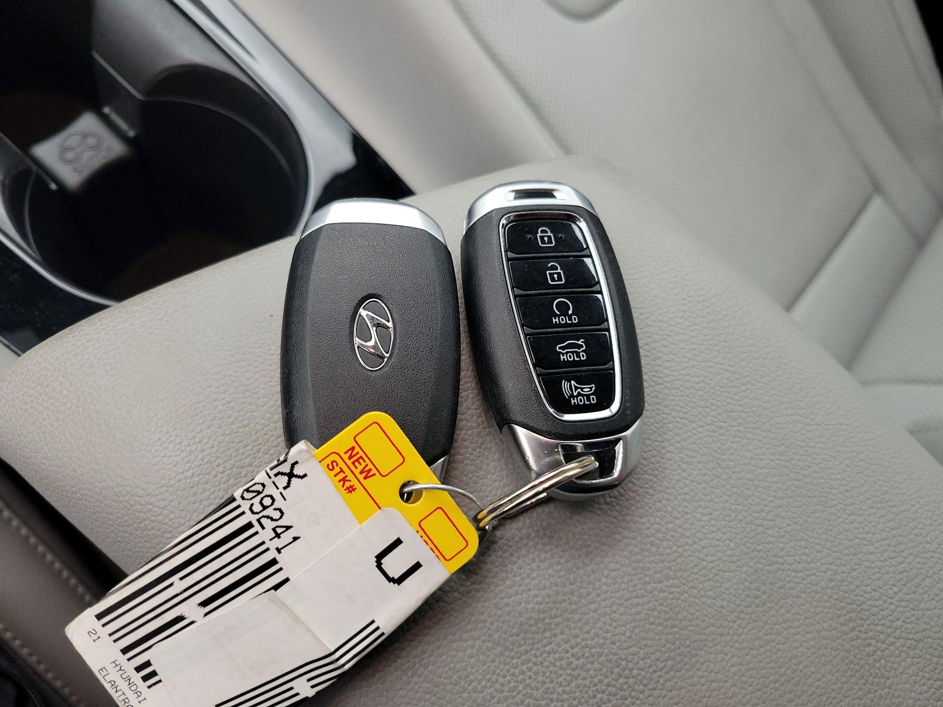 Thumbnail: 2021 Hyundai Elantra - 20