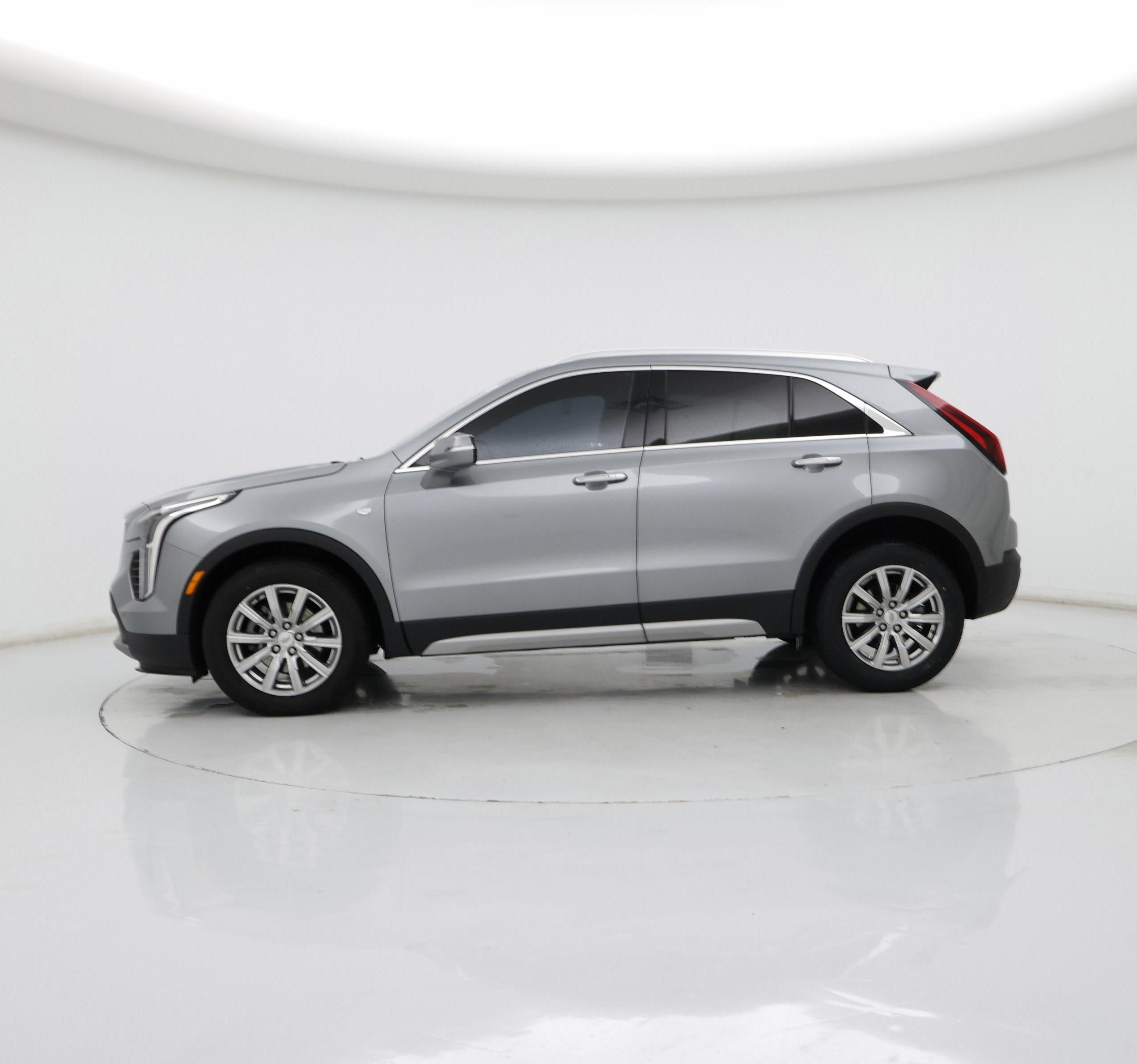 Thumbnail: 2023 Cadillac XT4 - 3