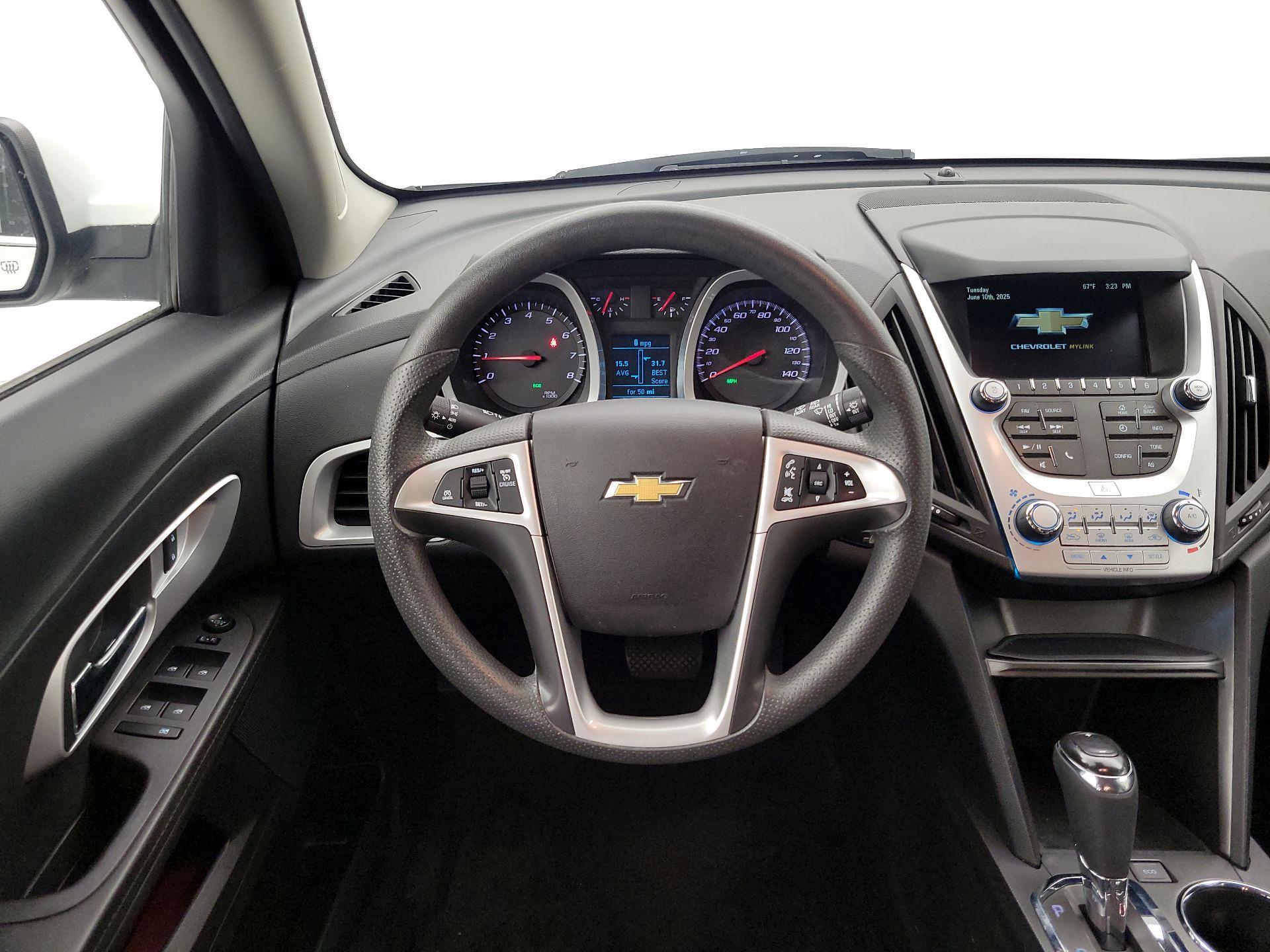 Thumbnail: 2017 Chevrolet Equinox - 10