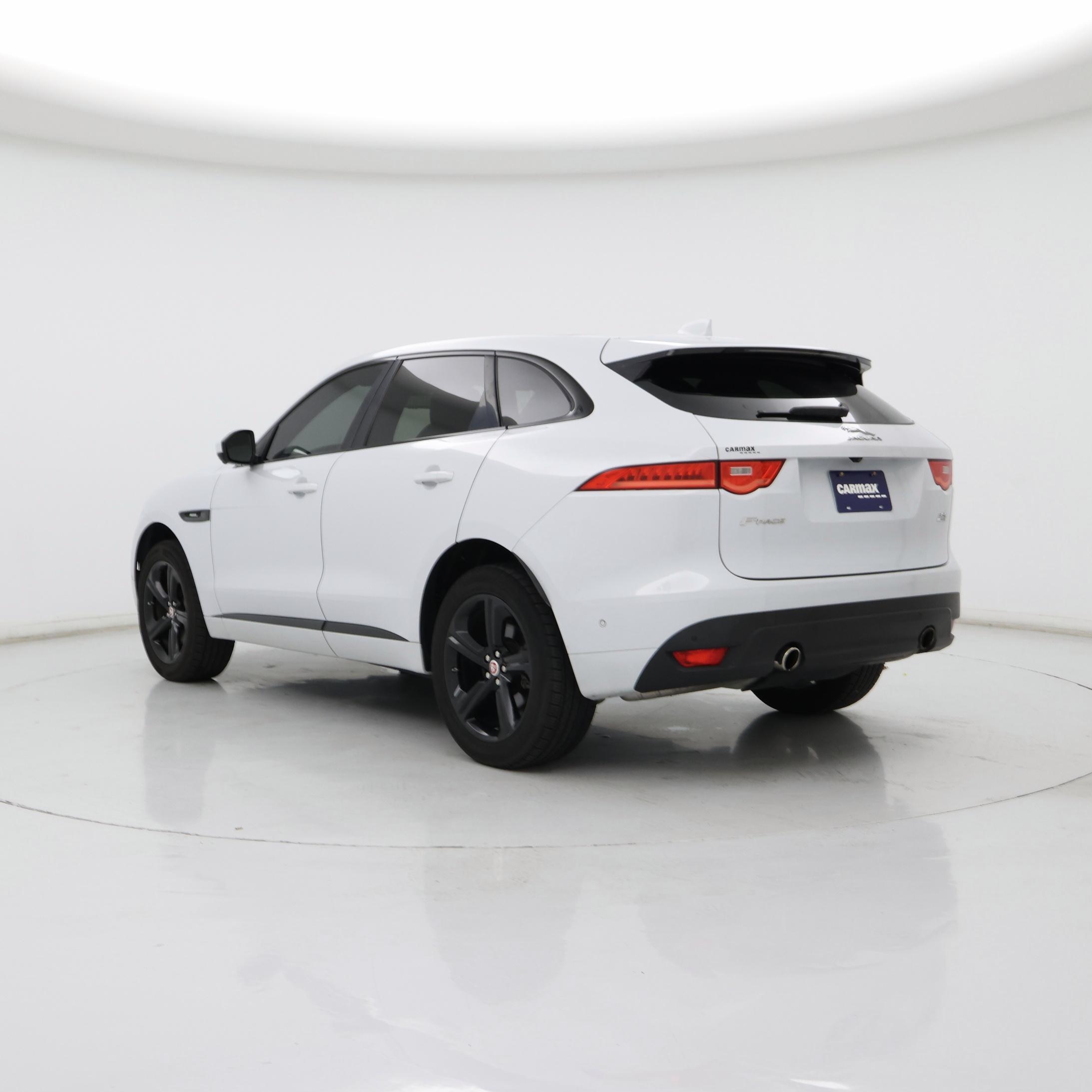 Thumbnail: 2017 Jaguar F-Pace - 2