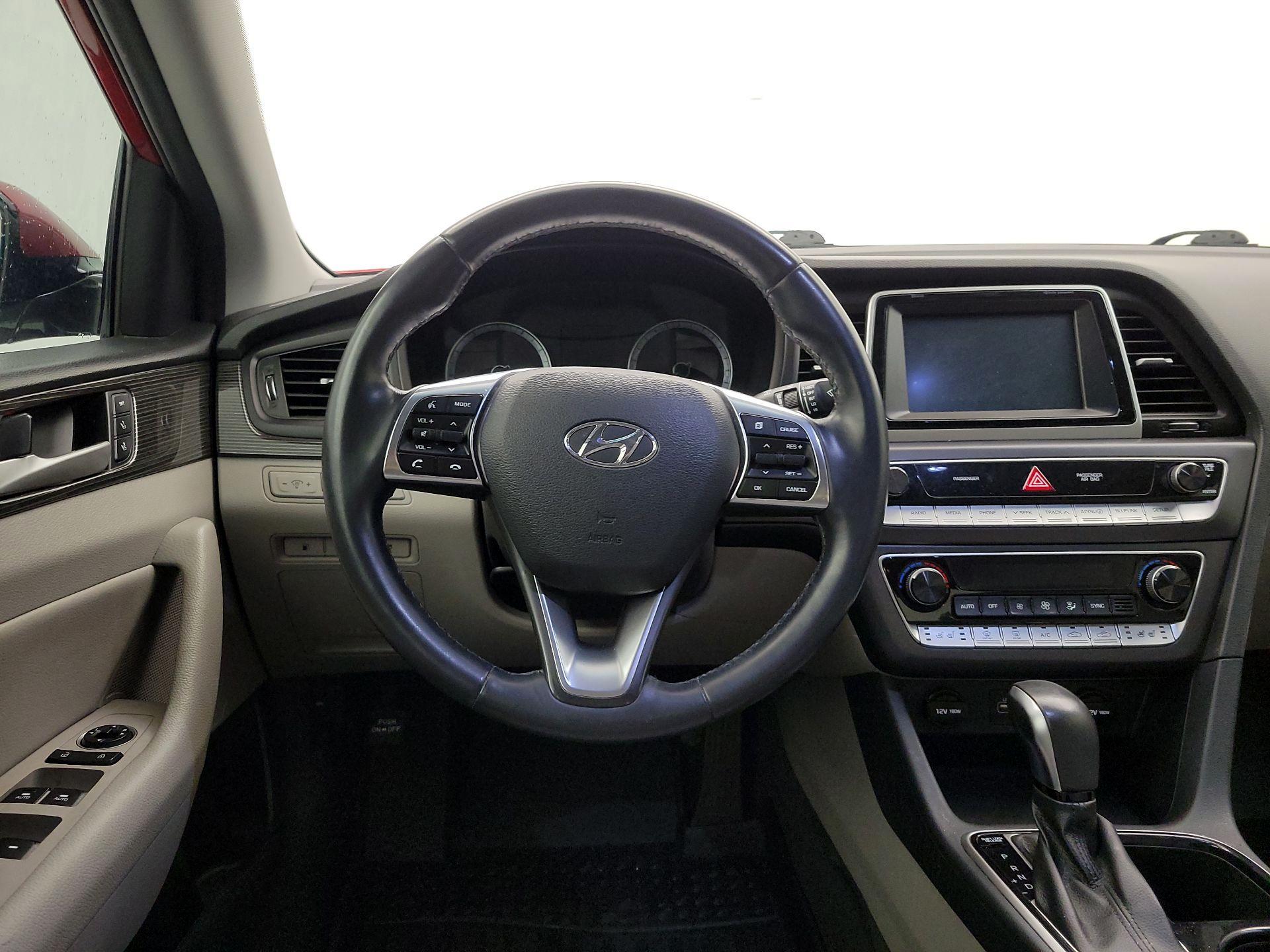 Thumbnail: 2018 Hyundai Sonata - 10
