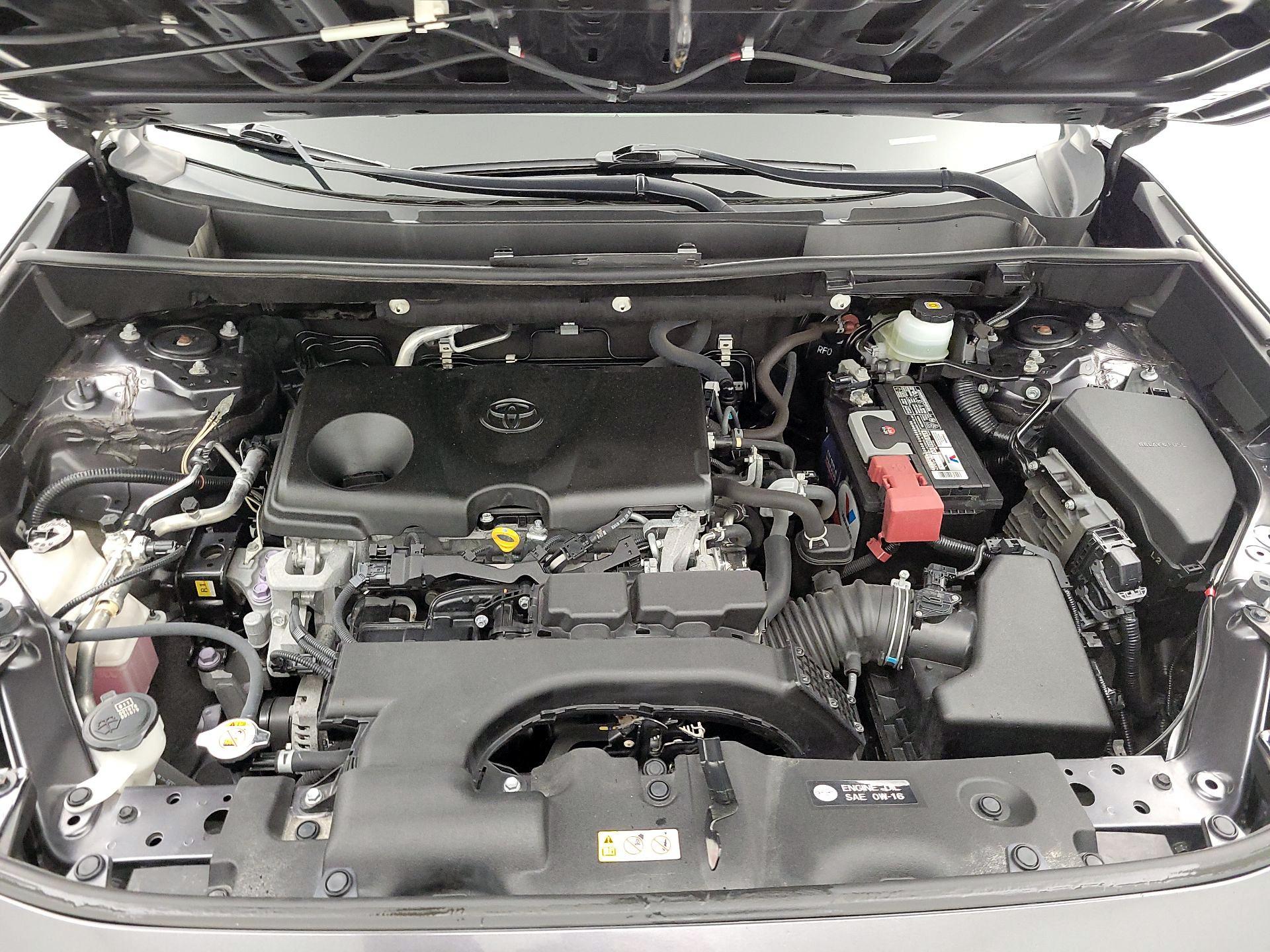 Thumbnail: 2019 Toyota RAV4 - 19