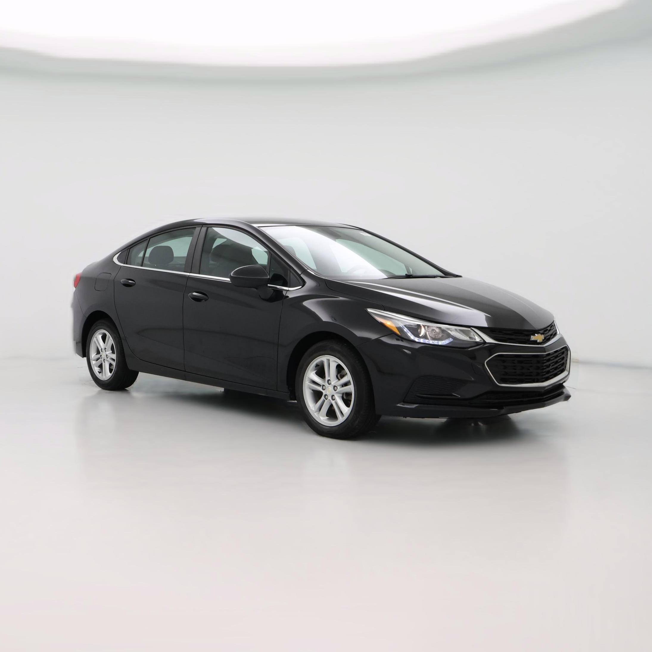Thumbnail: 2018 Chevrolet Cruze - 1