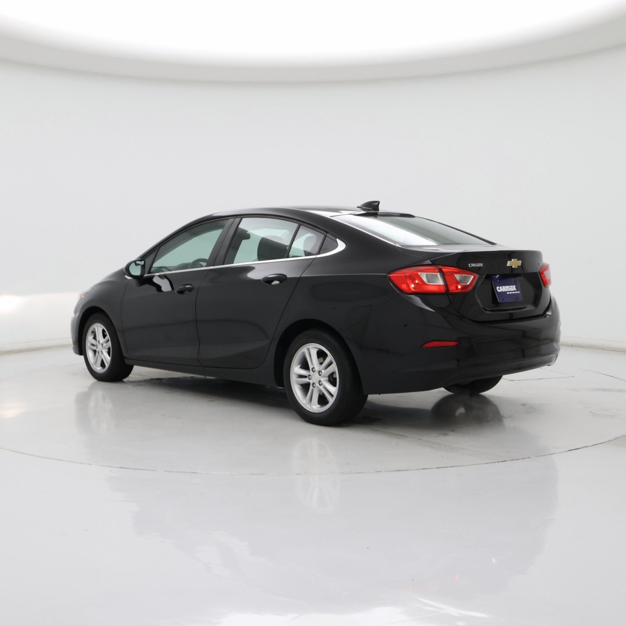 Thumbnail: 2018 Chevrolet Cruze - 2
