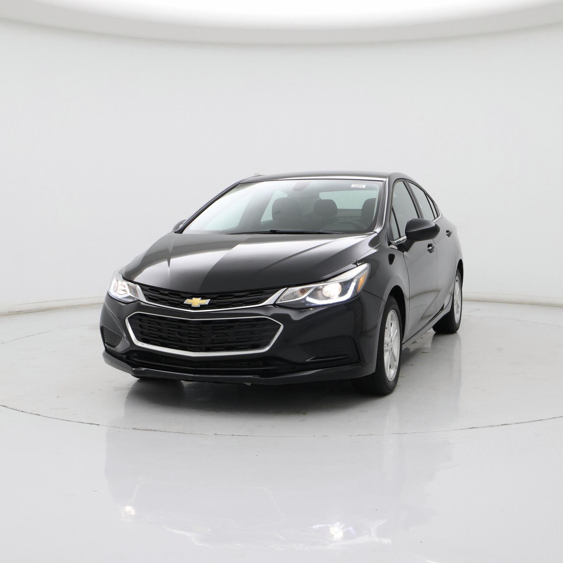 Thumbnail: 2018 Chevrolet Cruze - 4