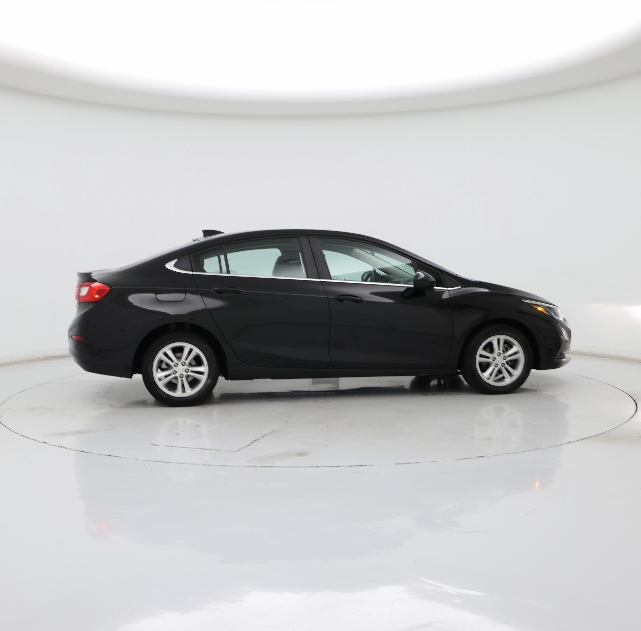 Thumbnail: 2018 Chevrolet Cruze - 7