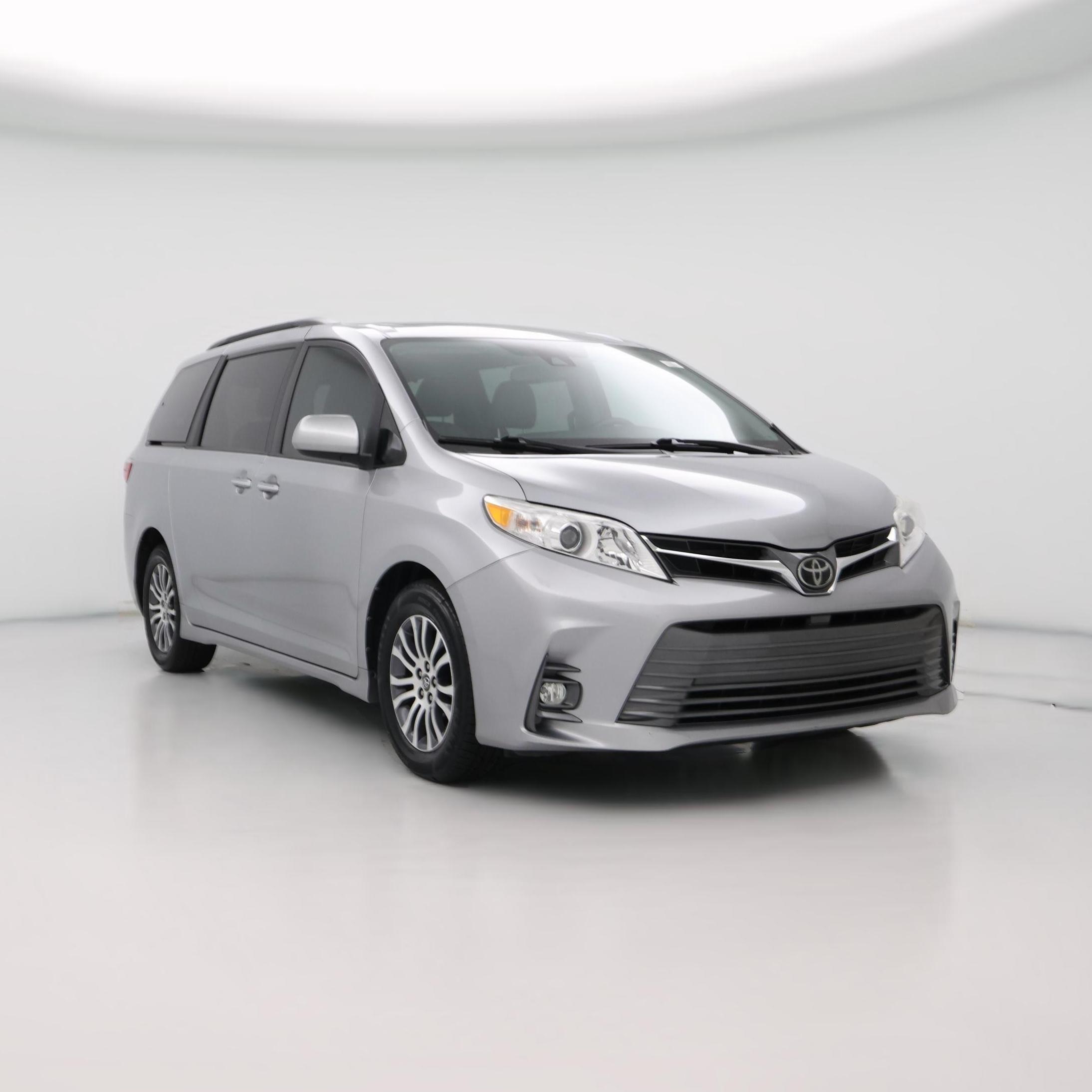 Thumbnail: 2018 Toyota Sienna - 1