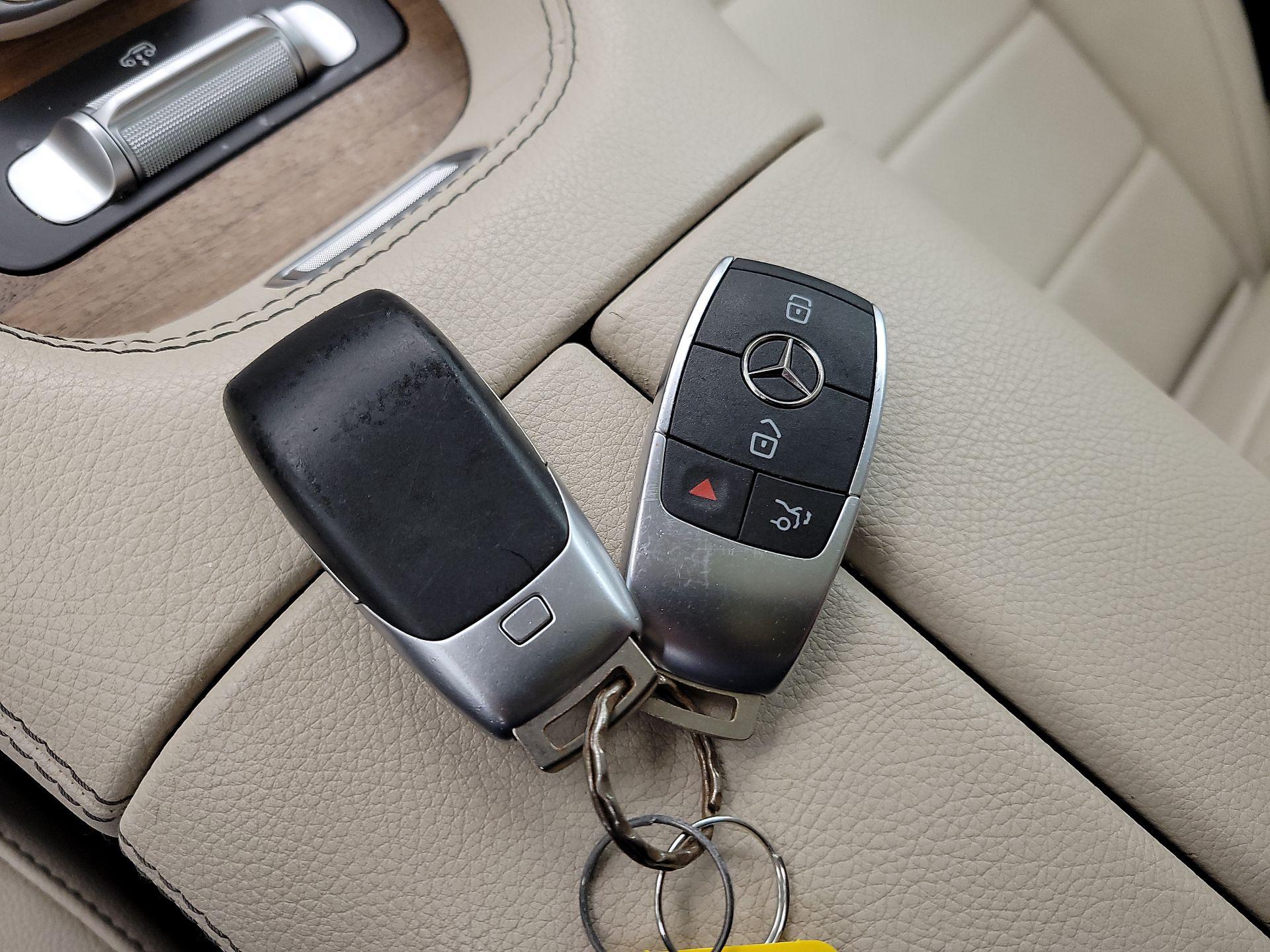 Thumbnail: 2023 Mercedes-Benz GLS - 20