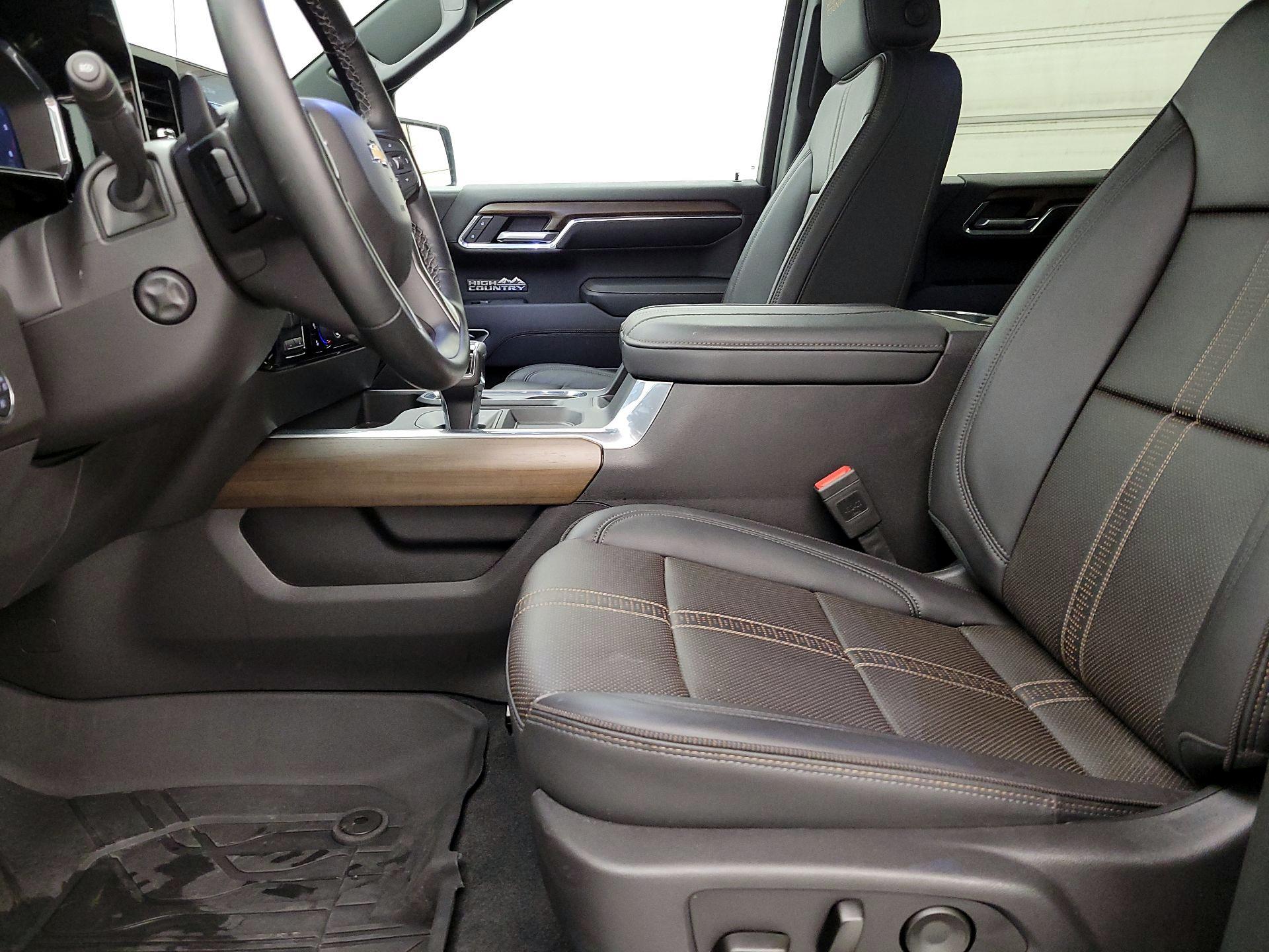 Thumbnail: 2025 Chevrolet Silverado 1500 - 11