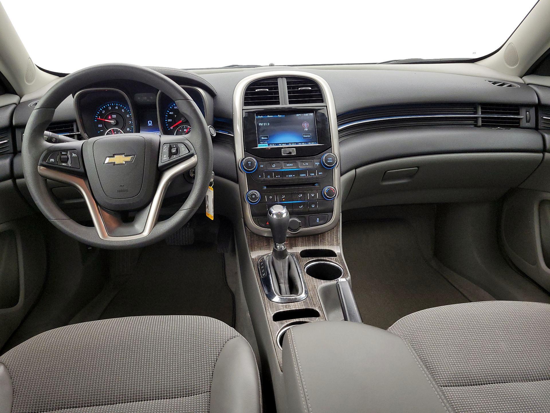 Thumbnail: 2015 Chevrolet Malibu - 9