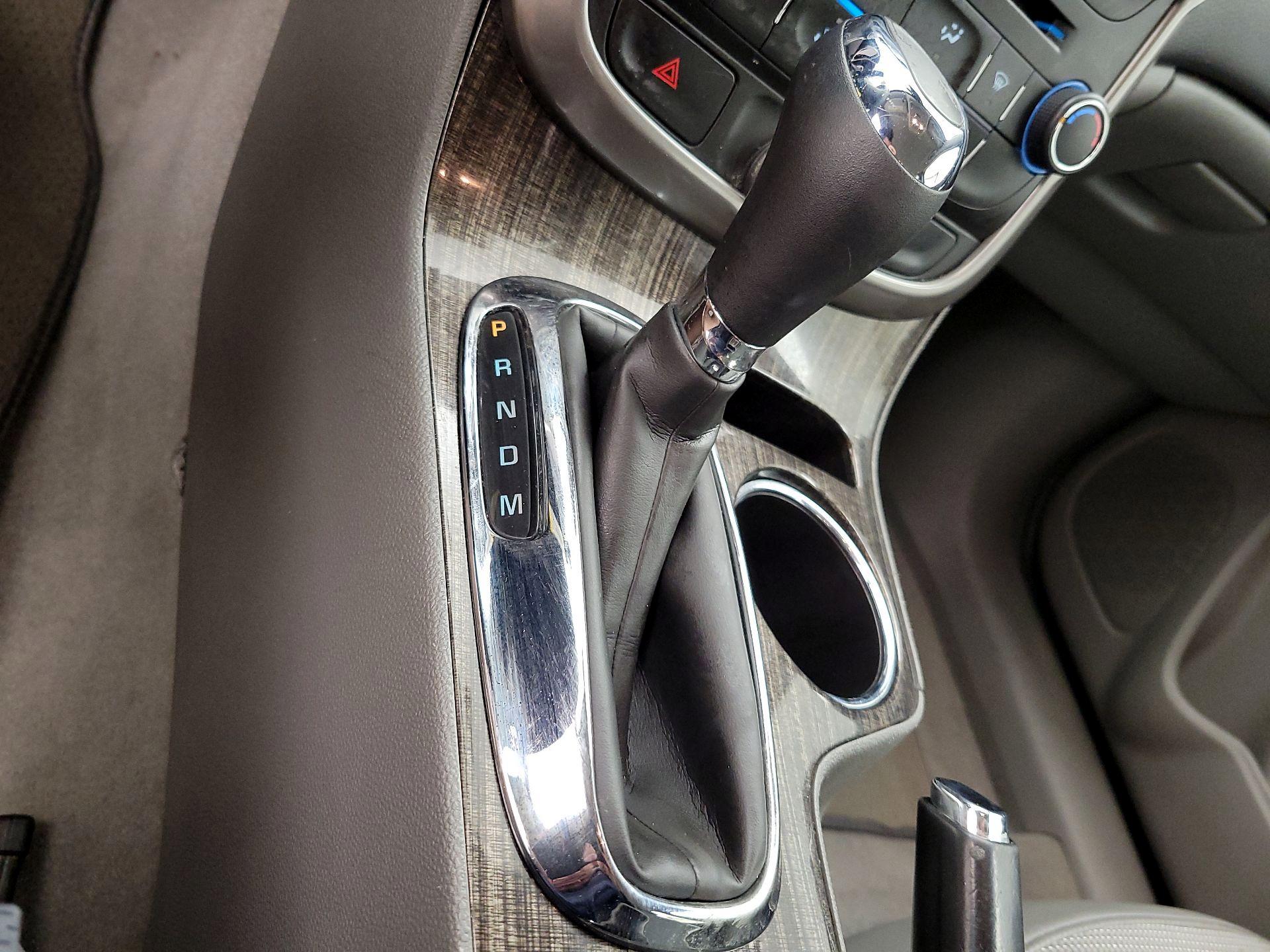Thumbnail: 2015 Chevrolet Malibu - 16
