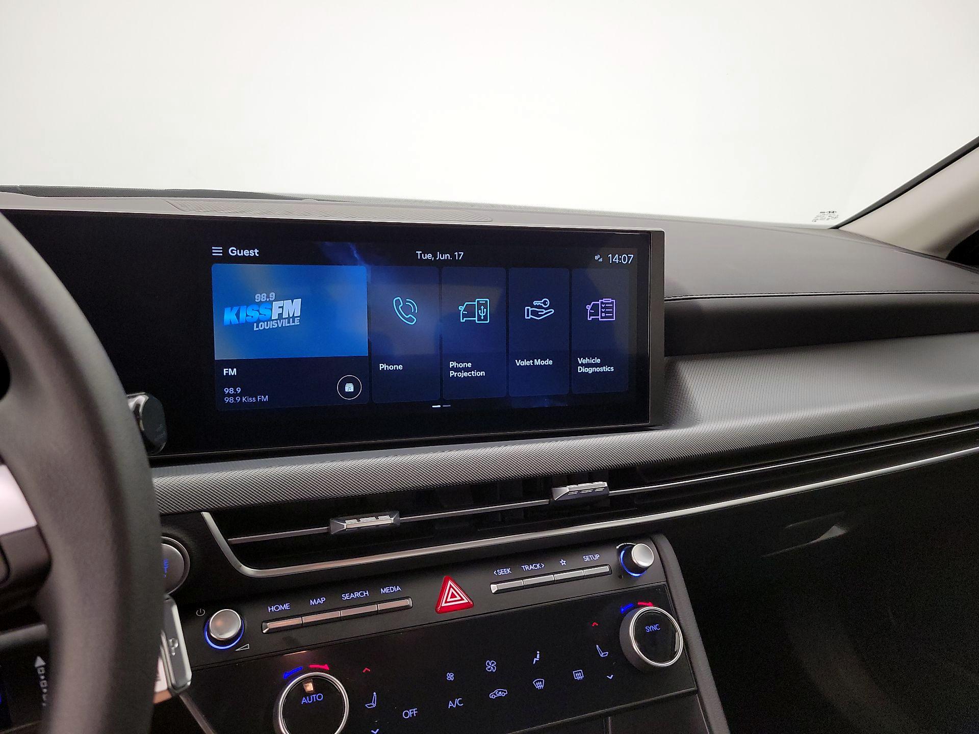 Thumbnail: 2024 Hyundai Sonata - 14