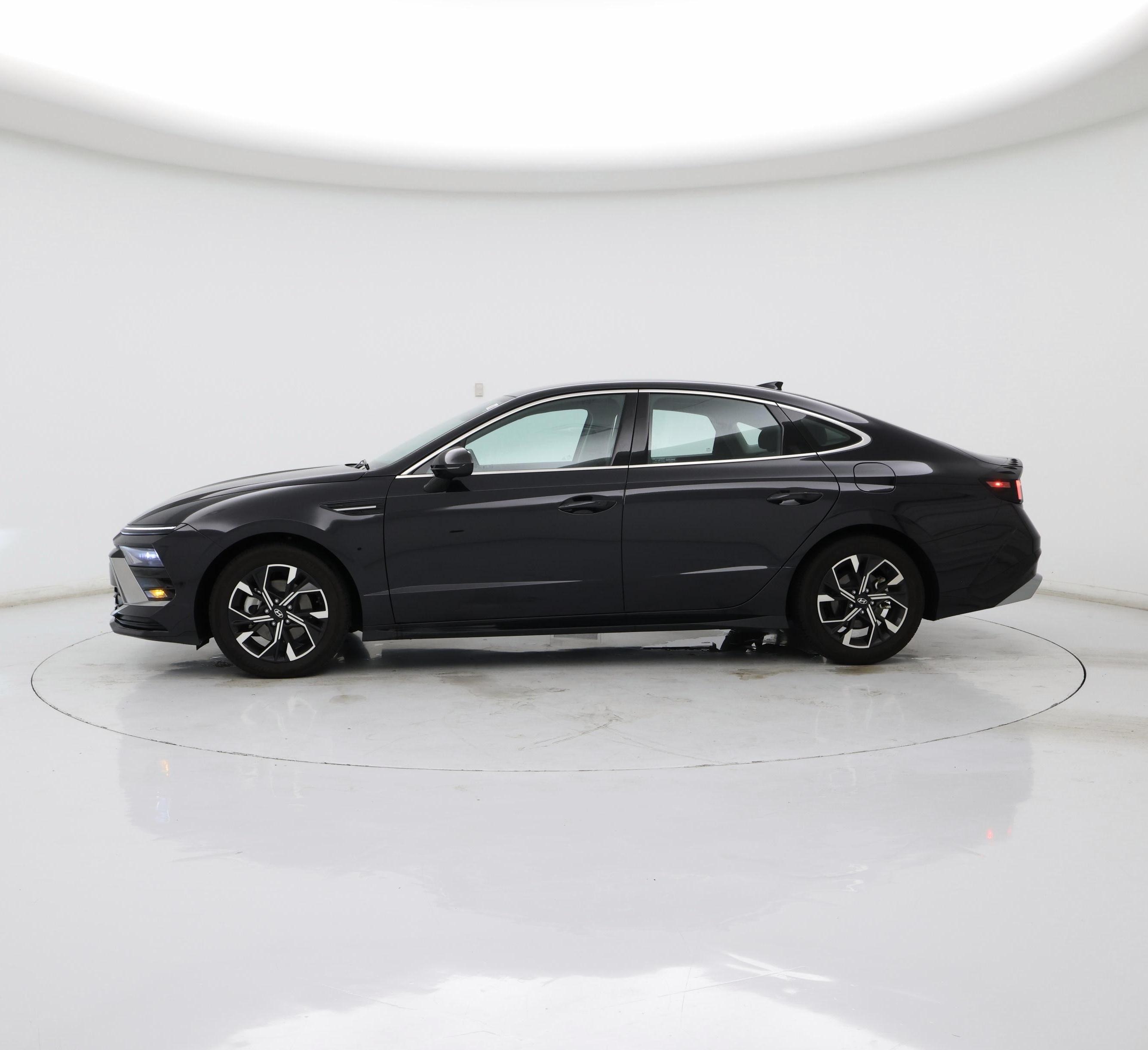 Thumbnail: 2024 Hyundai Sonata - 3