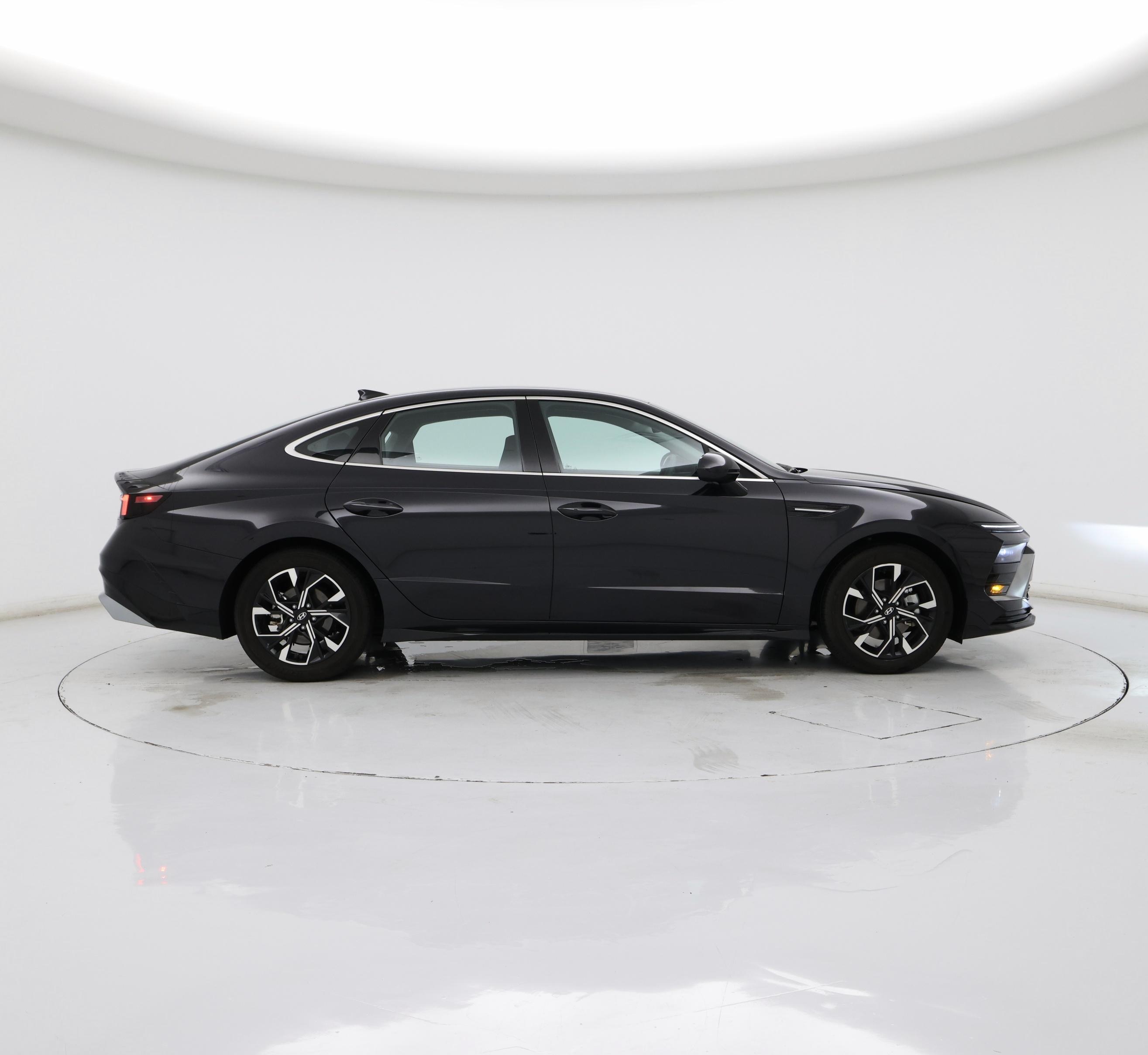 Thumbnail: 2024 Hyundai Sonata - 7