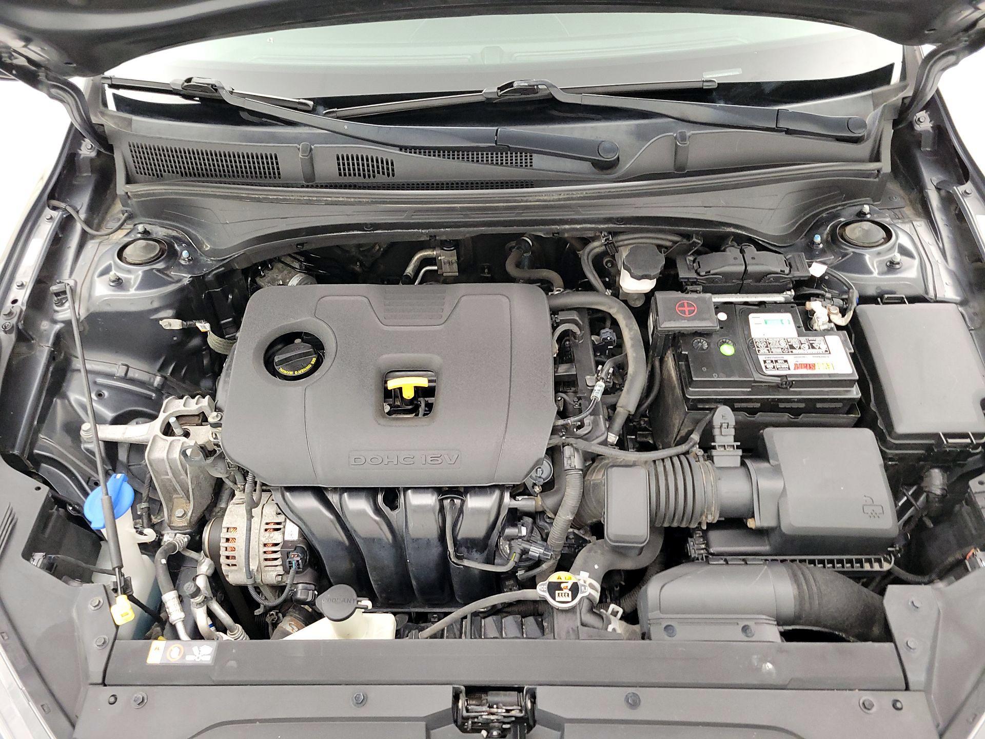 Thumbnail: 2019 Kia Forte - 17