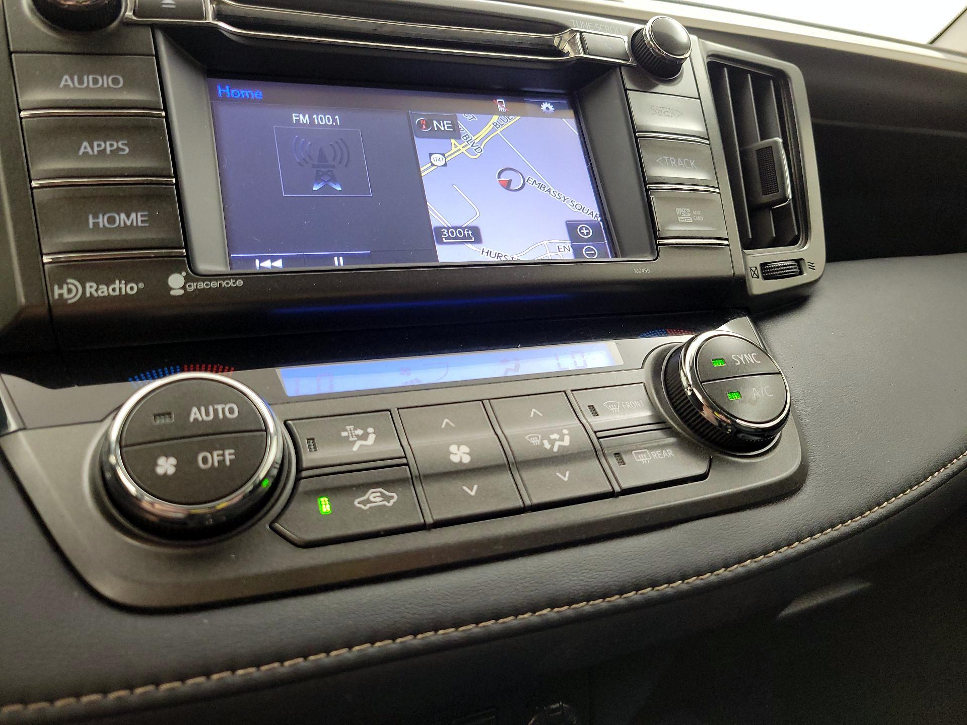 Thumbnail: 2015 Toyota RAV4 - 14