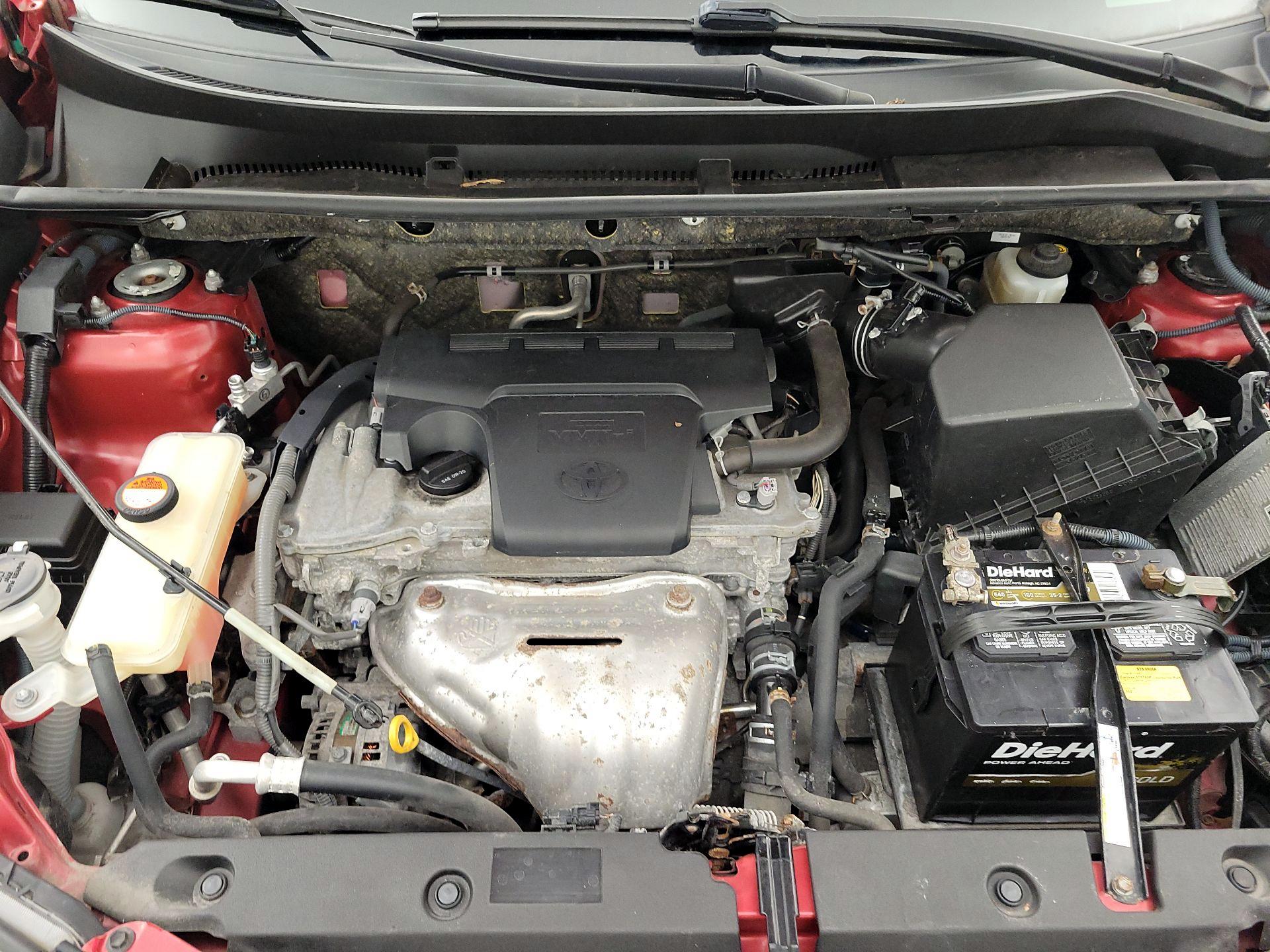 Thumbnail: 2015 Toyota RAV4 - 17