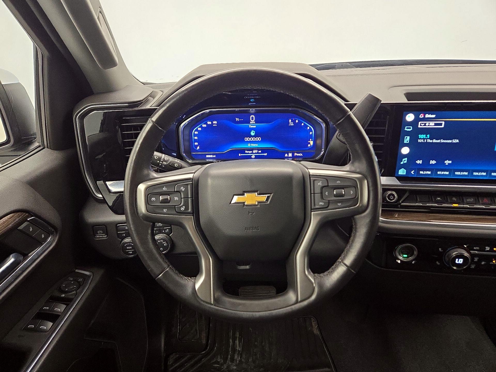 Thumbnail: 2022 Chevrolet Silverado 1500 - 10