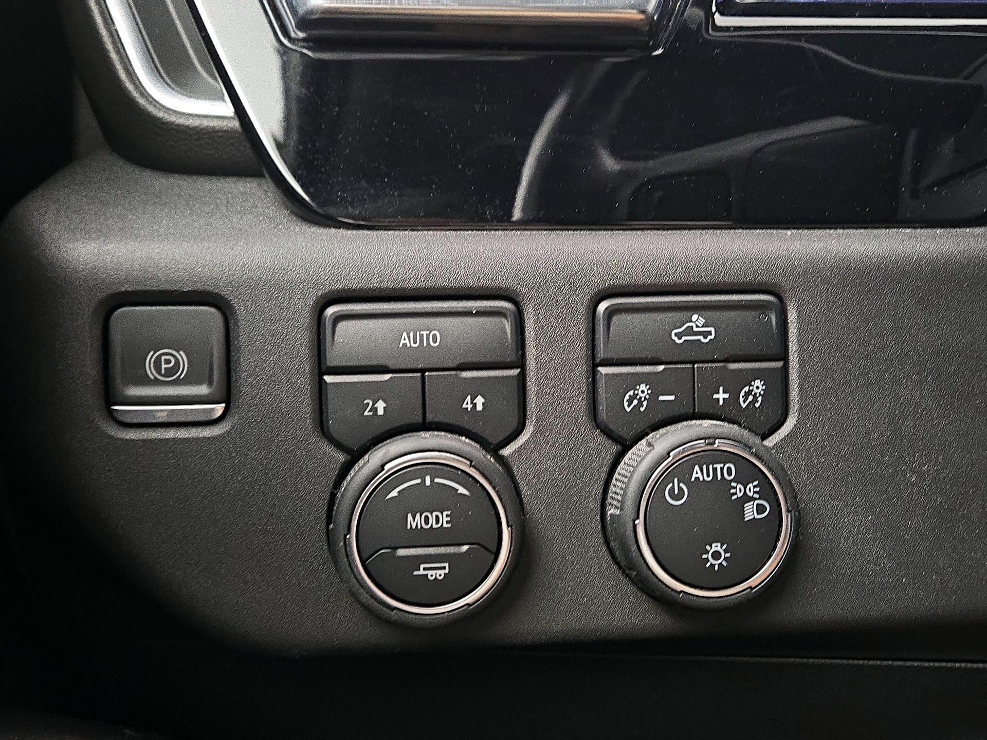 Thumbnail: 2022 Chevrolet Silverado 1500 - 13