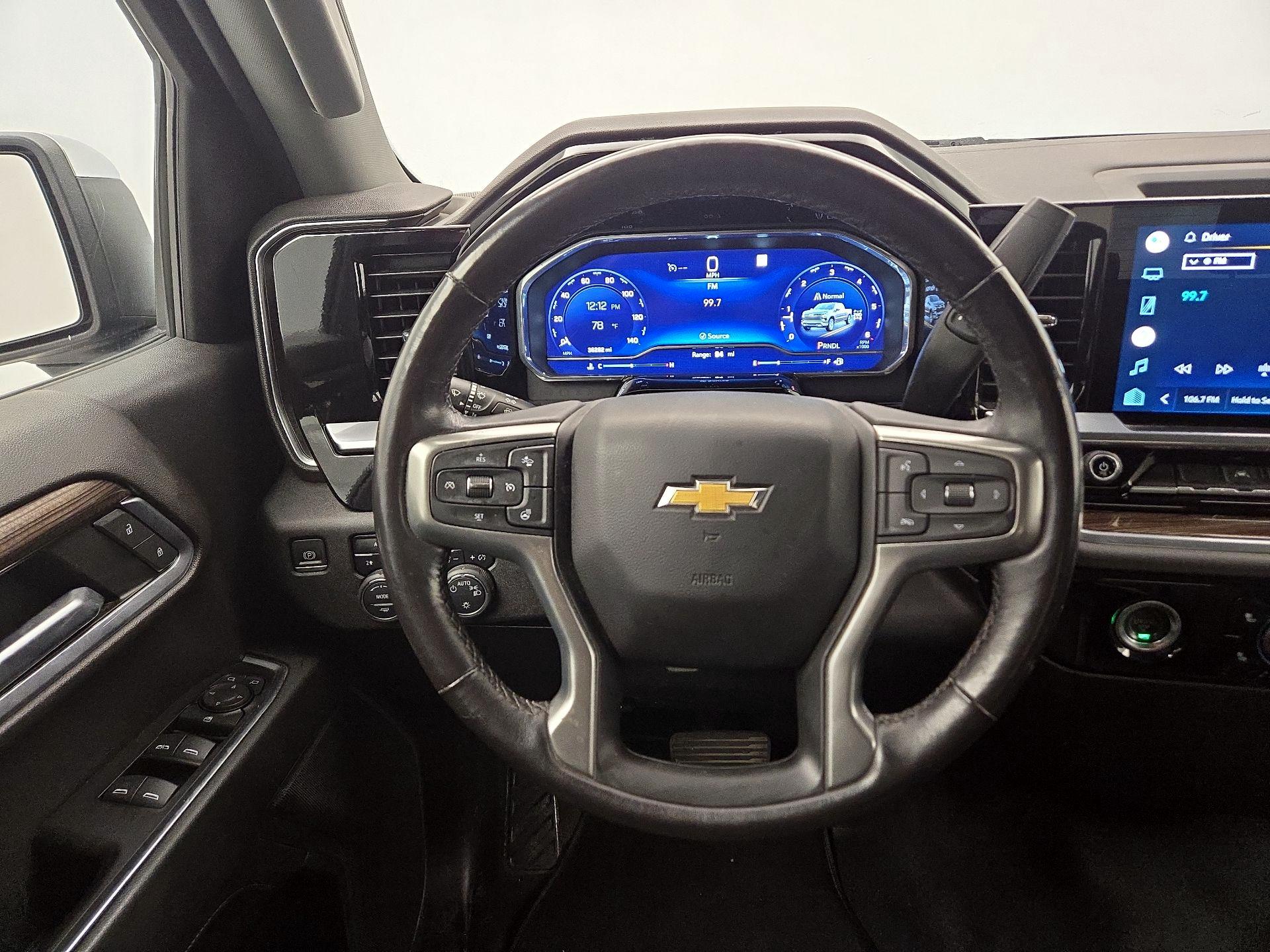 Thumbnail: 2022 Chevrolet Silverado 1500 - 10