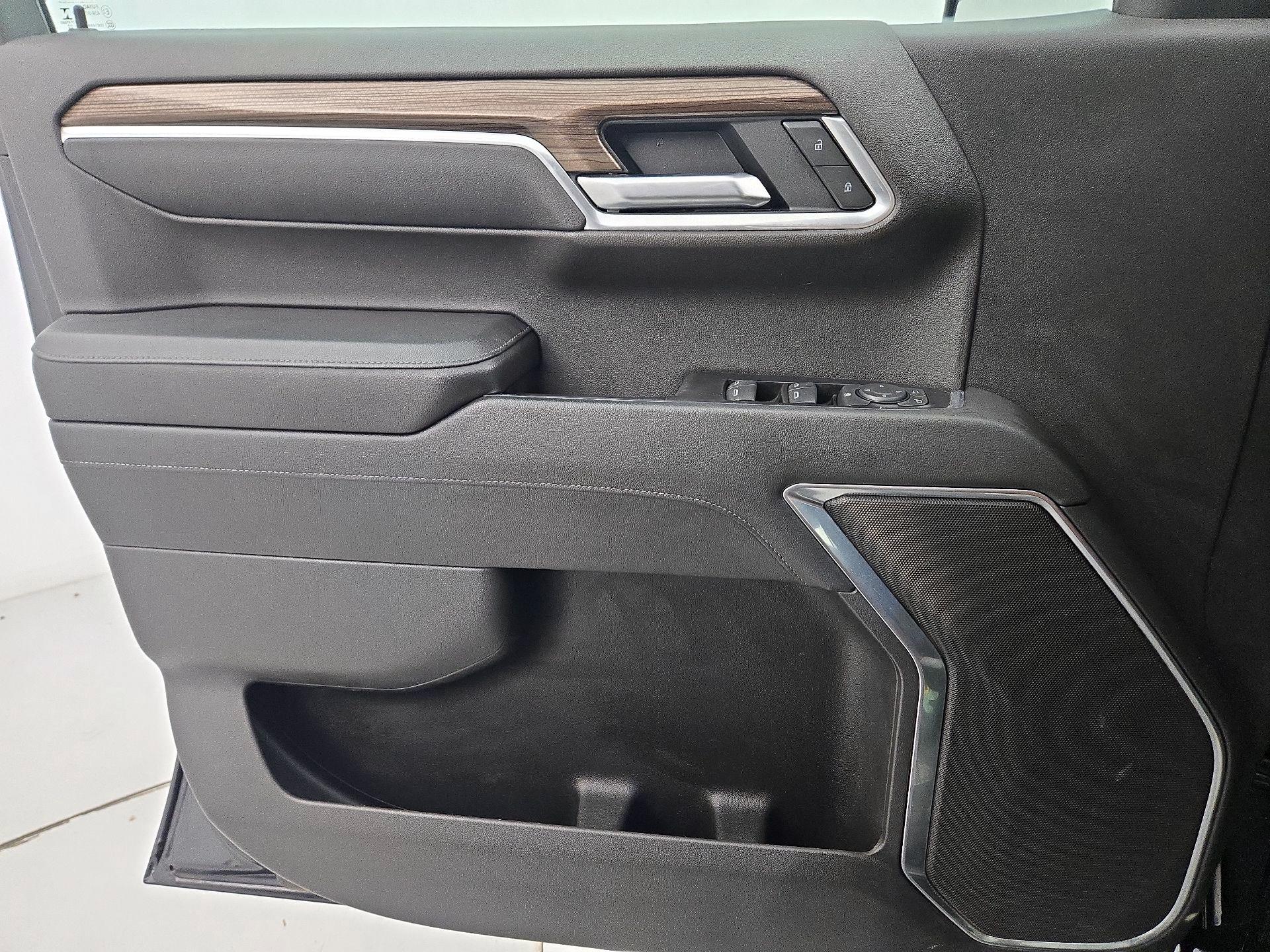 Thumbnail: 2022 Chevrolet Silverado 1500 - 12