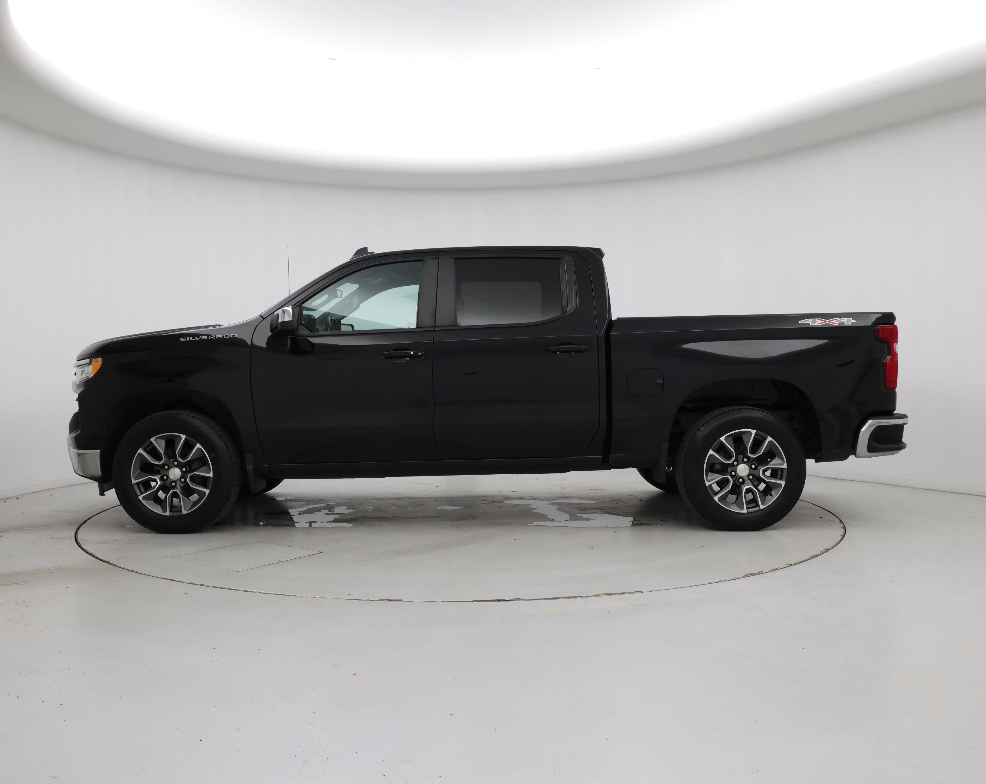 Thumbnail: 2022 Chevrolet Silverado 1500 - 3