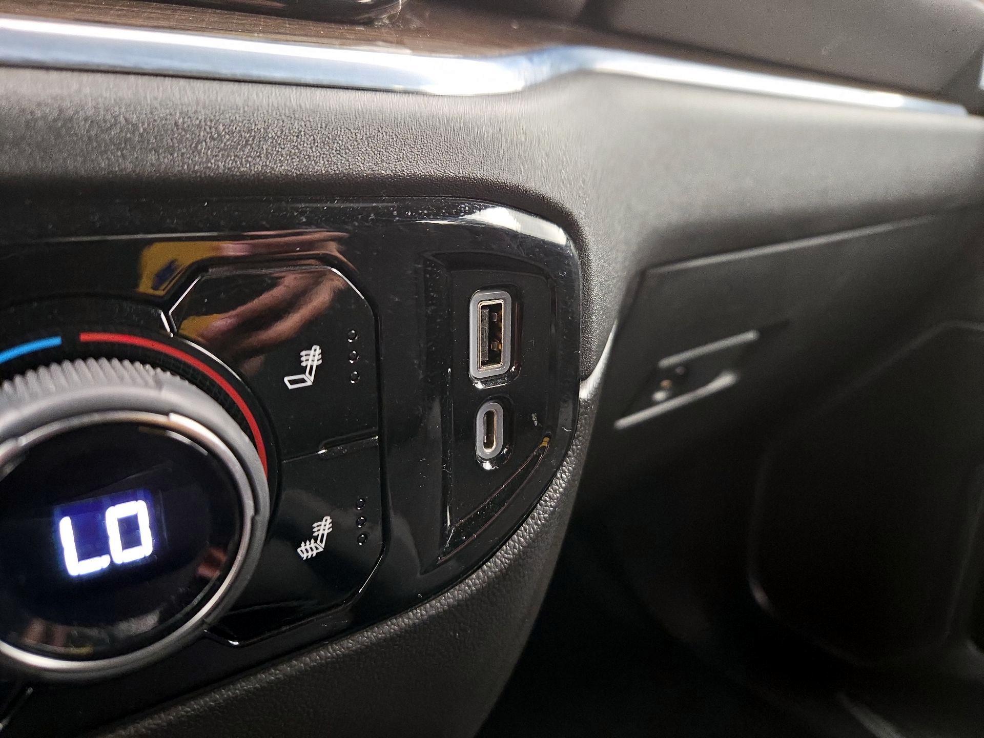 Thumbnail: 2022 Chevrolet Silverado 1500 - 18