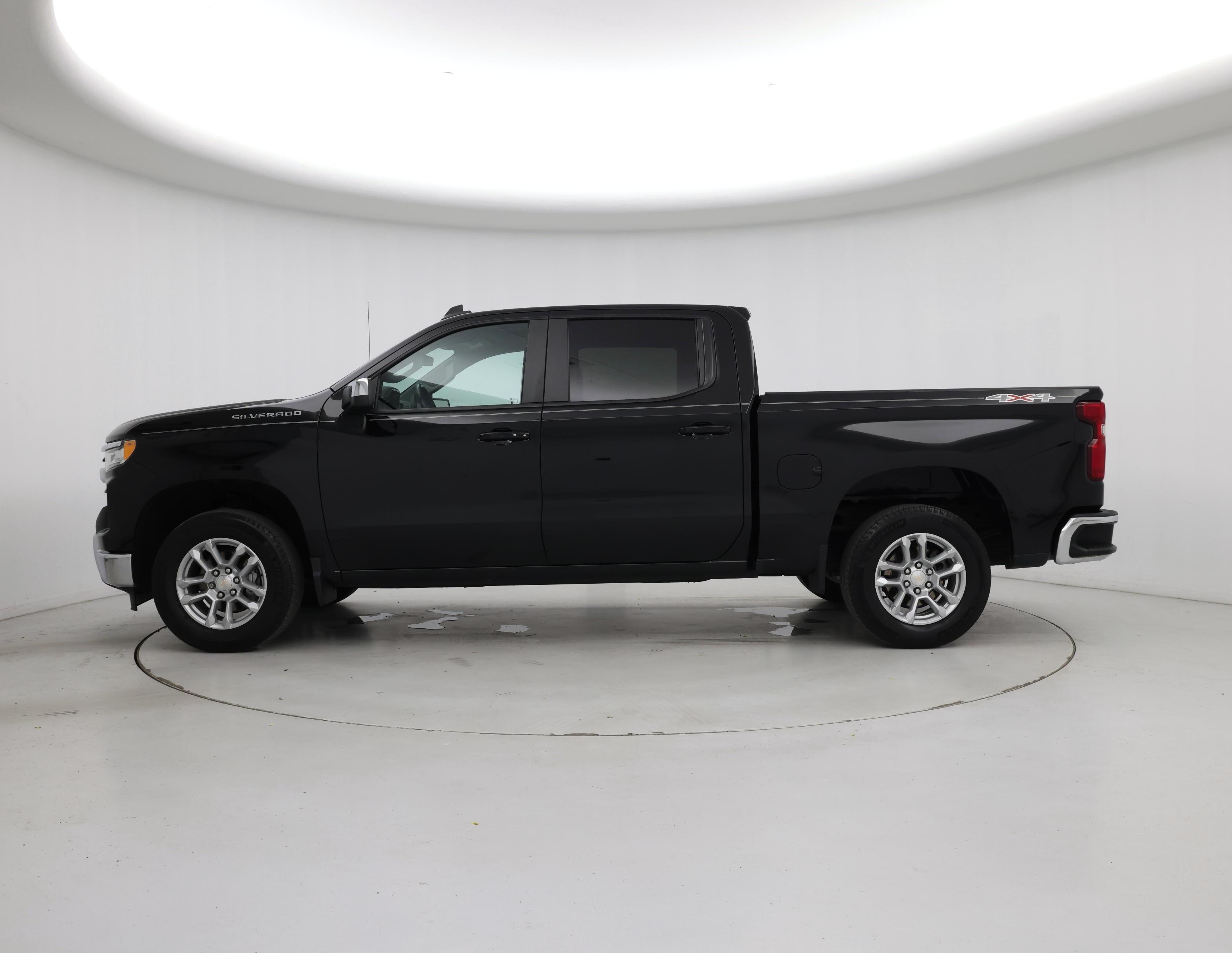 Thumbnail: 2022 Chevrolet Silverado 1500 - 3
