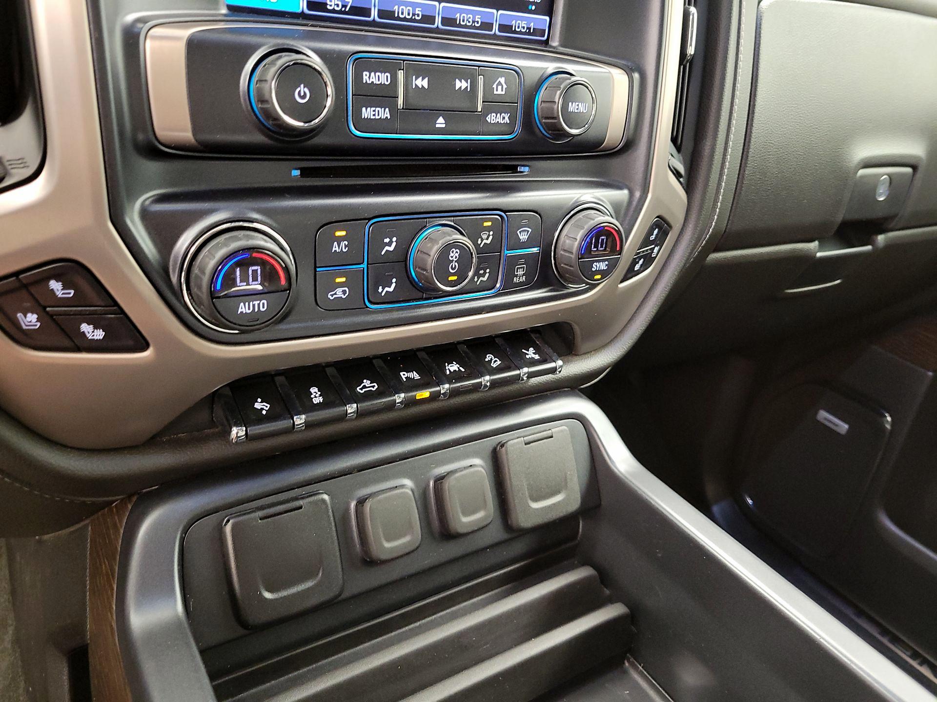 Thumbnail: 2018 GMC Sierra 1500 - 15
