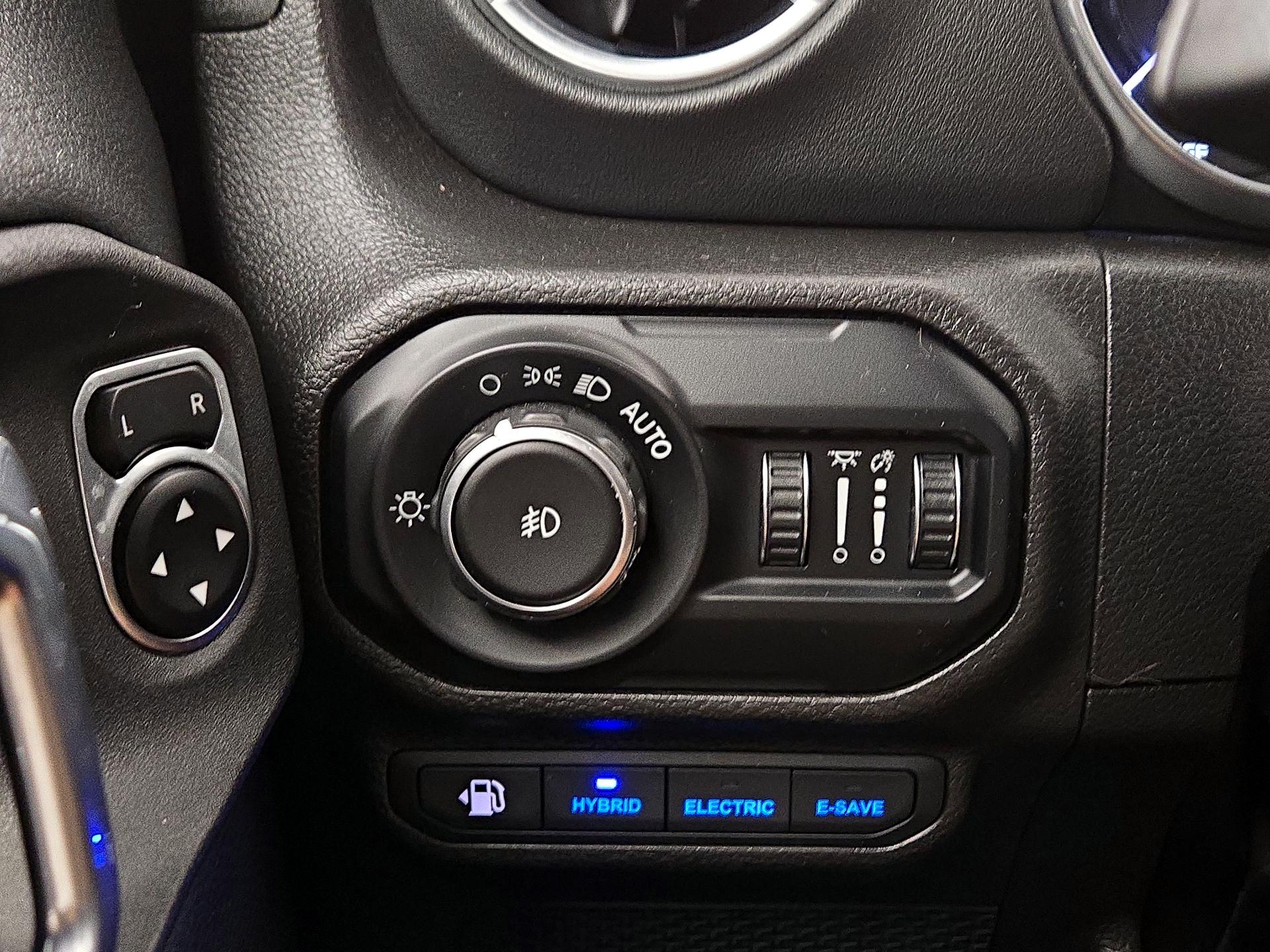 Thumbnail: 2022 Jeep Wrangler - 13