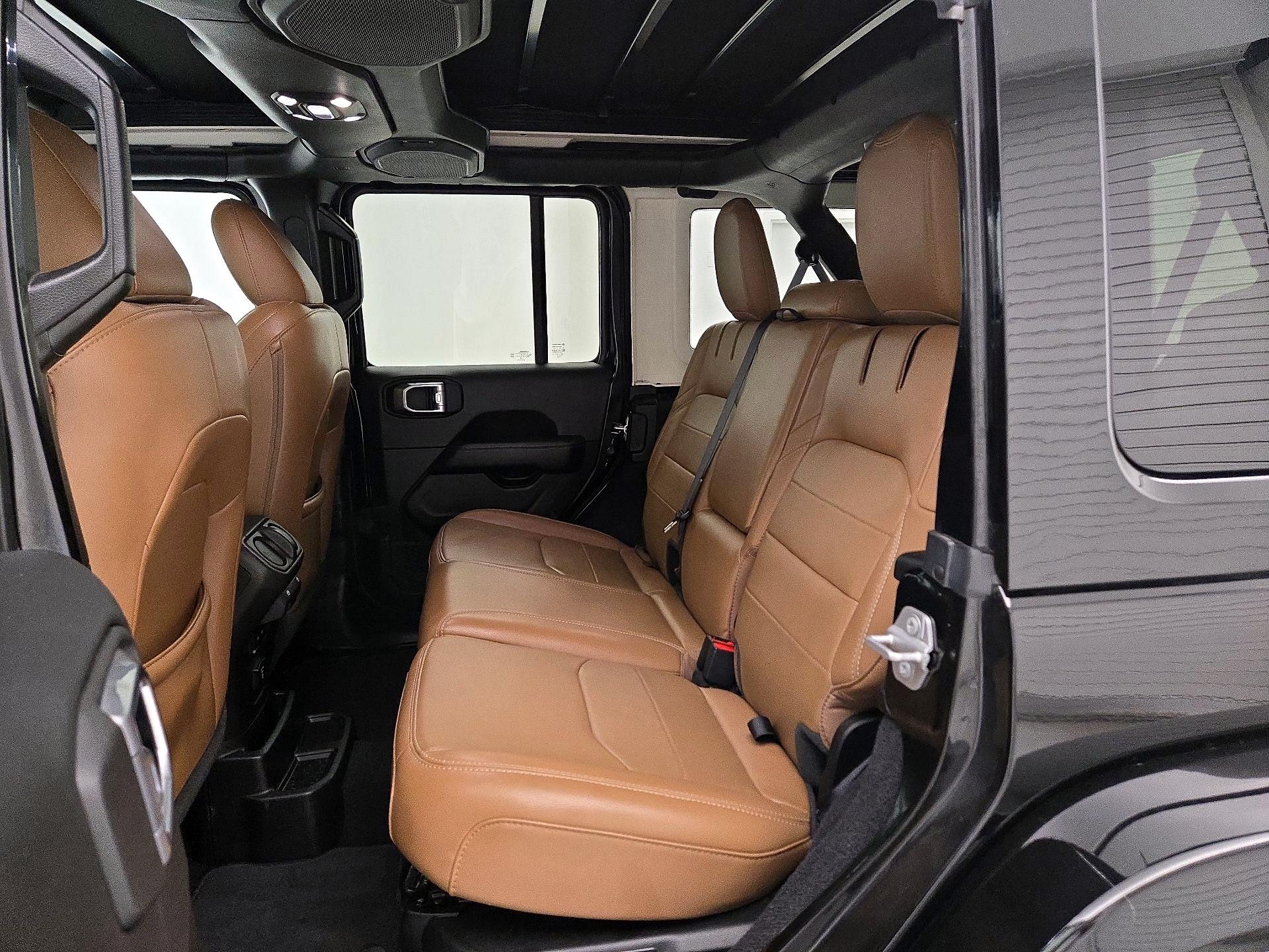 Thumbnail: 2022 Jeep Wrangler - 19