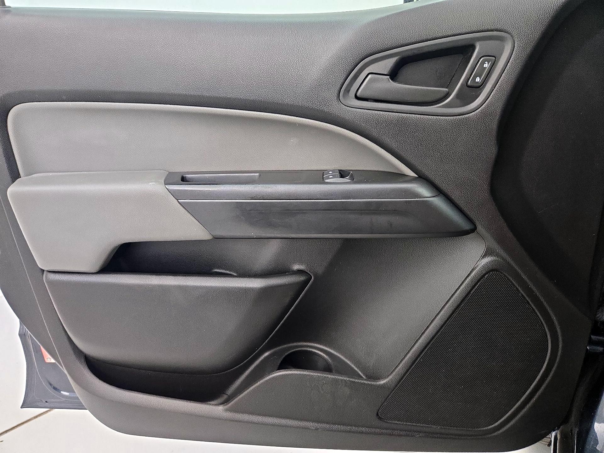 Thumbnail: 2019 Chevrolet Colorado - 12