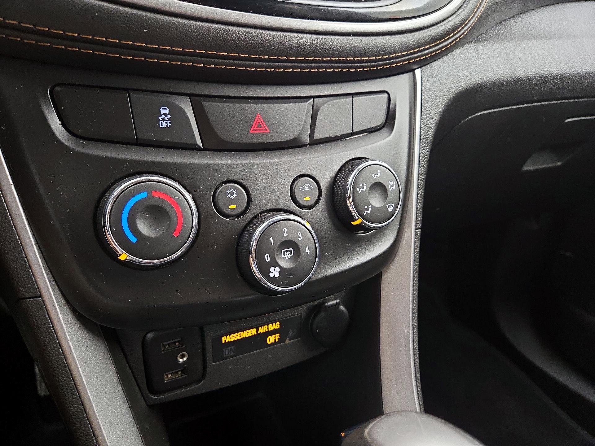 Thumbnail: 2020 Chevrolet Trax - 16