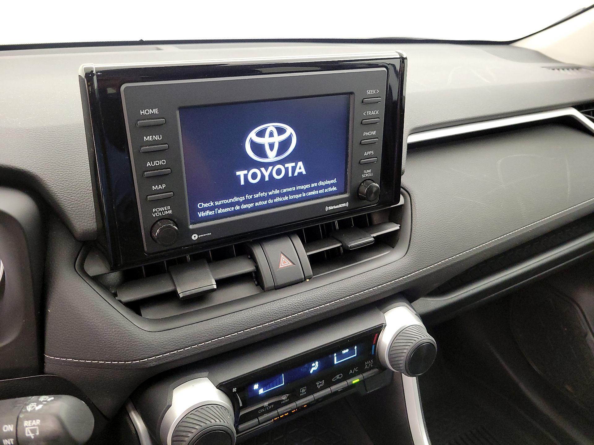 Thumbnail: 2022 Toyota RAV4 - 13