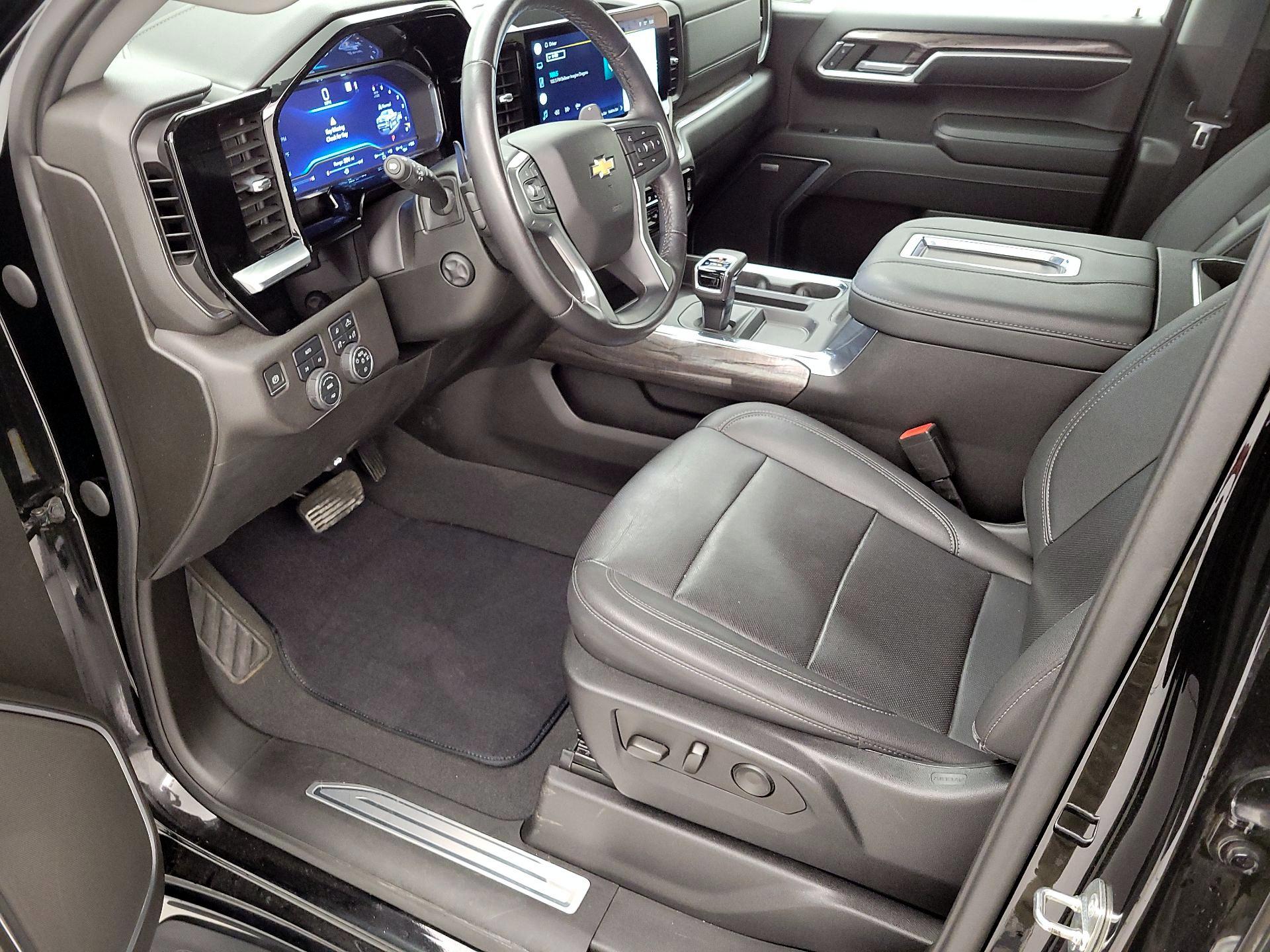 Thumbnail: 2022 Chevrolet Silverado 1500 - 11