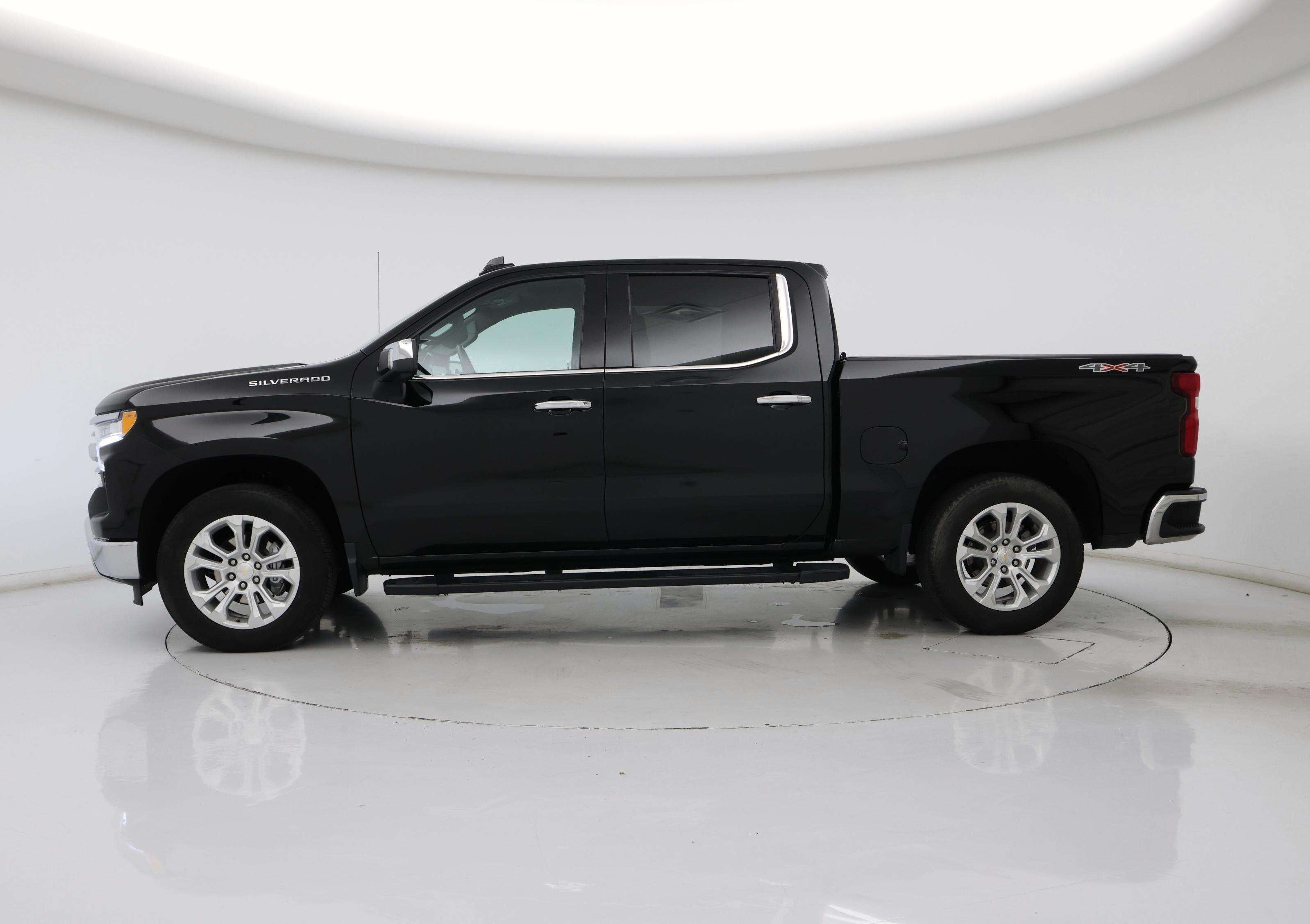 Thumbnail: 2022 Chevrolet Silverado 1500 - 3