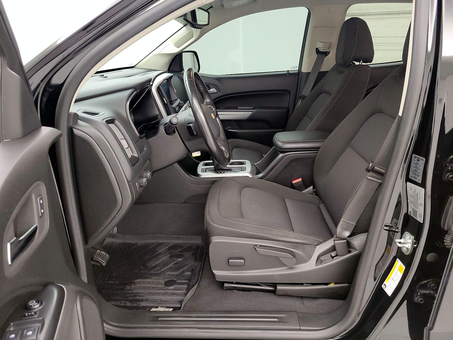 Thumbnail: 2022 Chevrolet Colorado - 11