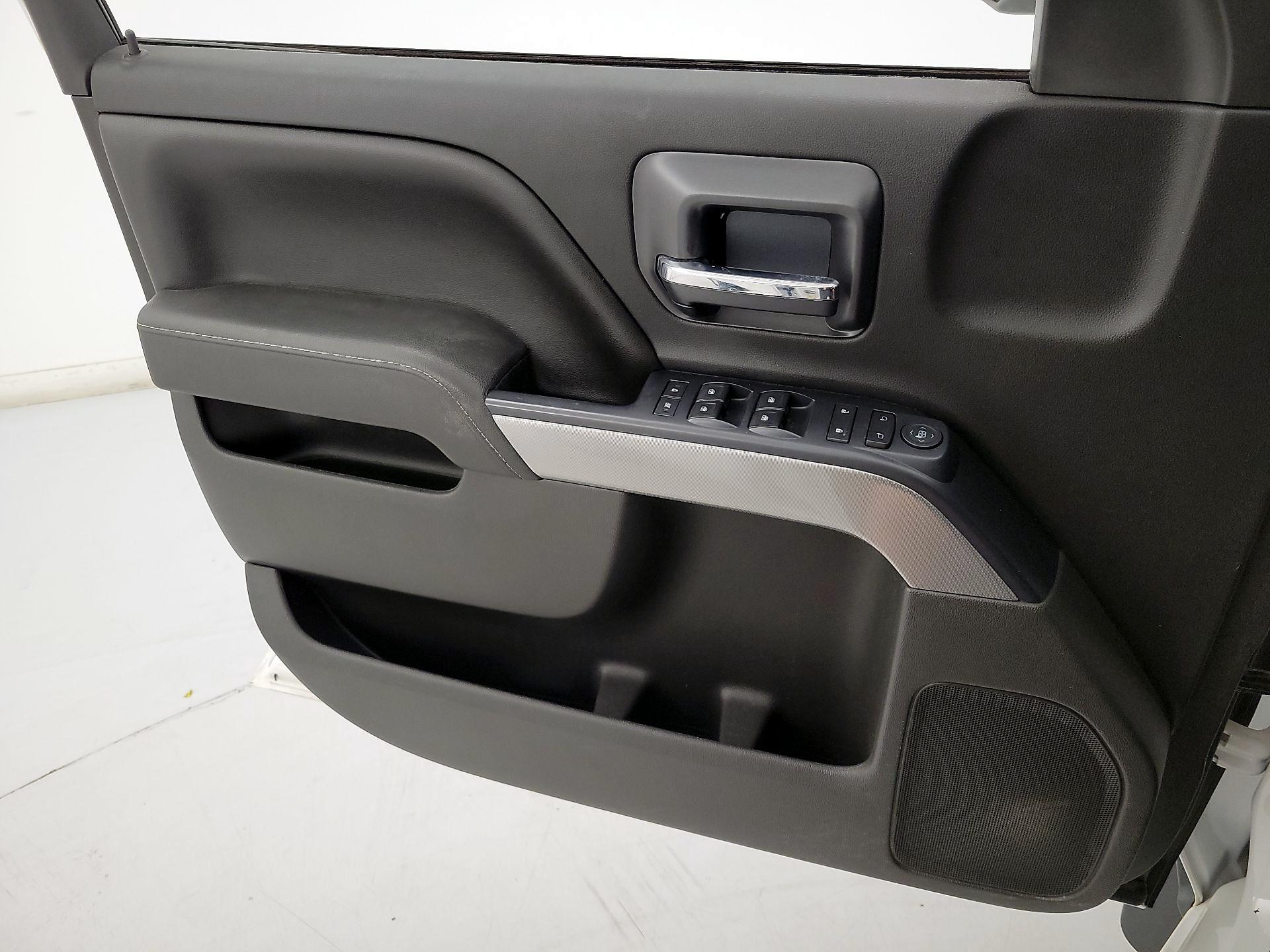 Thumbnail: 2016 Chevrolet Silverado 1500 - 12