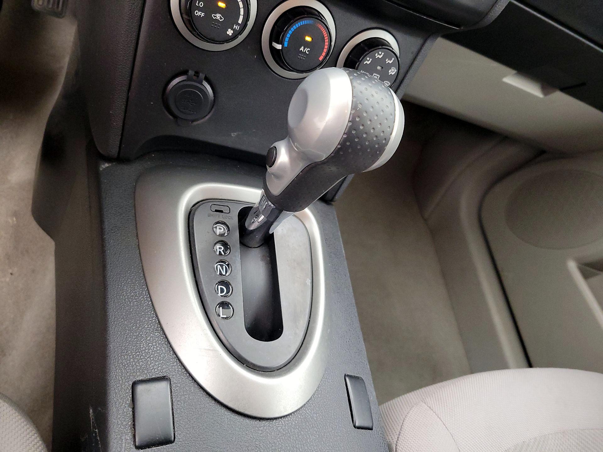 Thumbnail: 2013 Nissan Rogue - 16