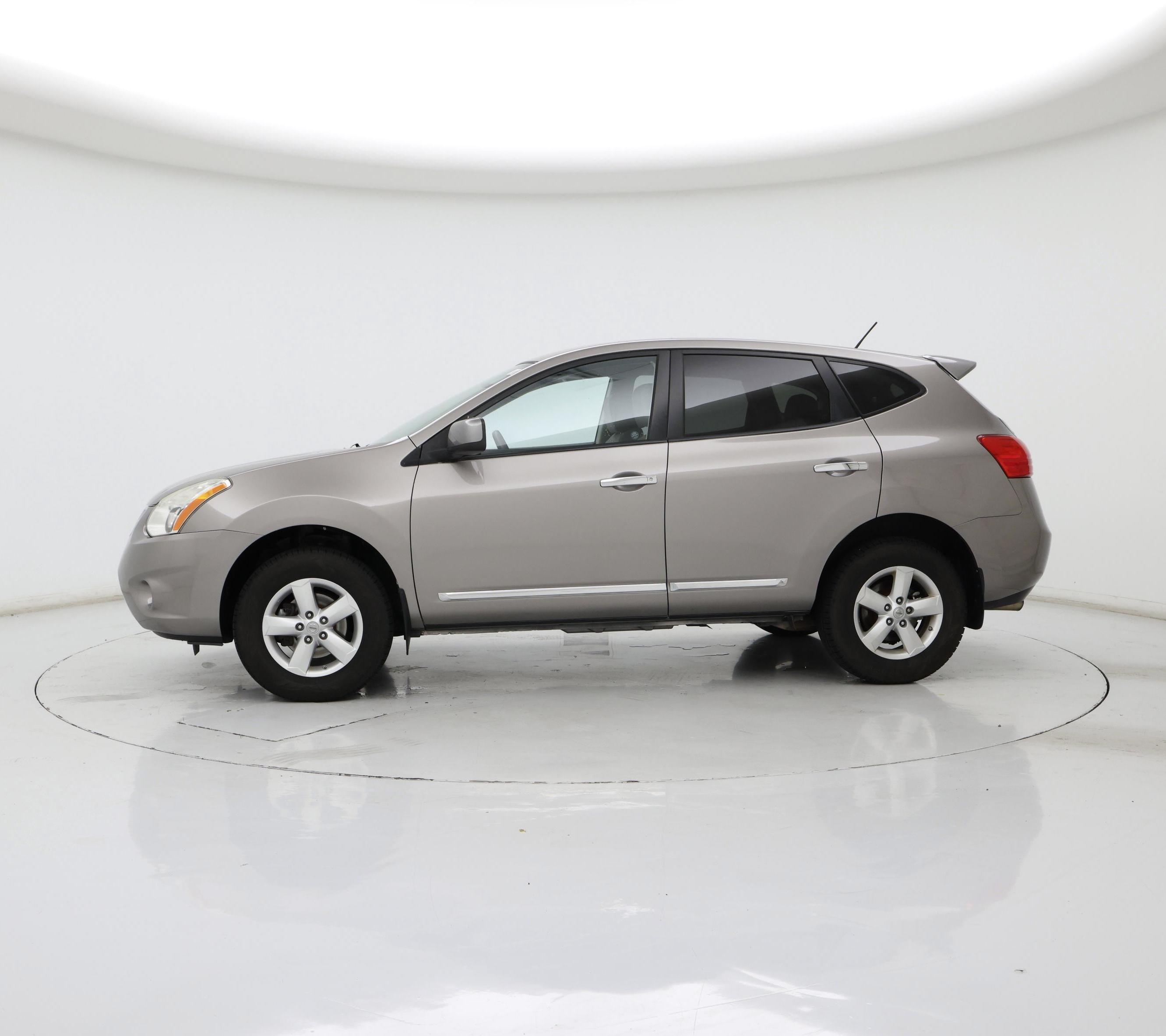 Thumbnail: 2013 Nissan Rogue - 3