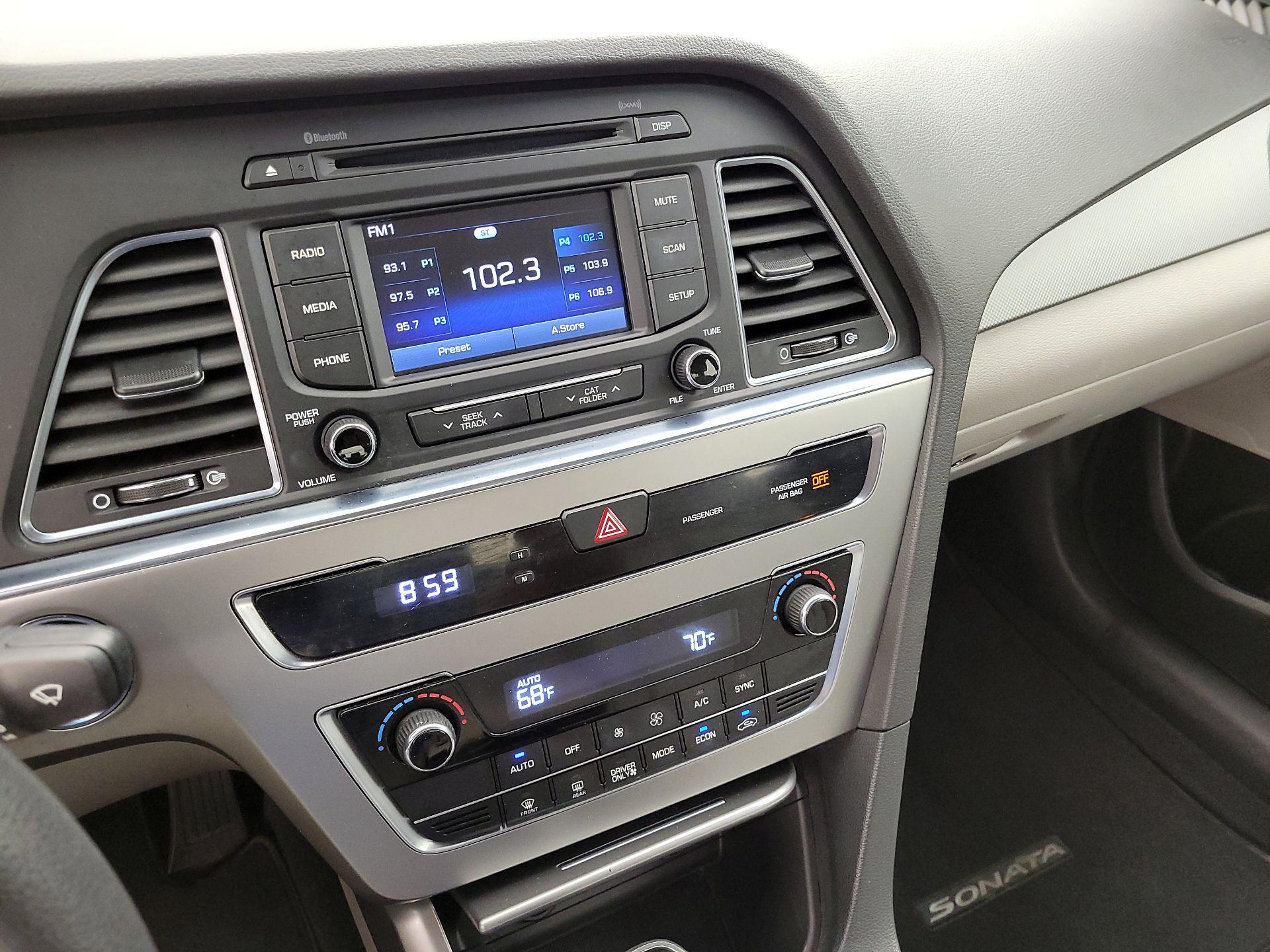 Thumbnail: 2016 Hyundai Sonata - 13