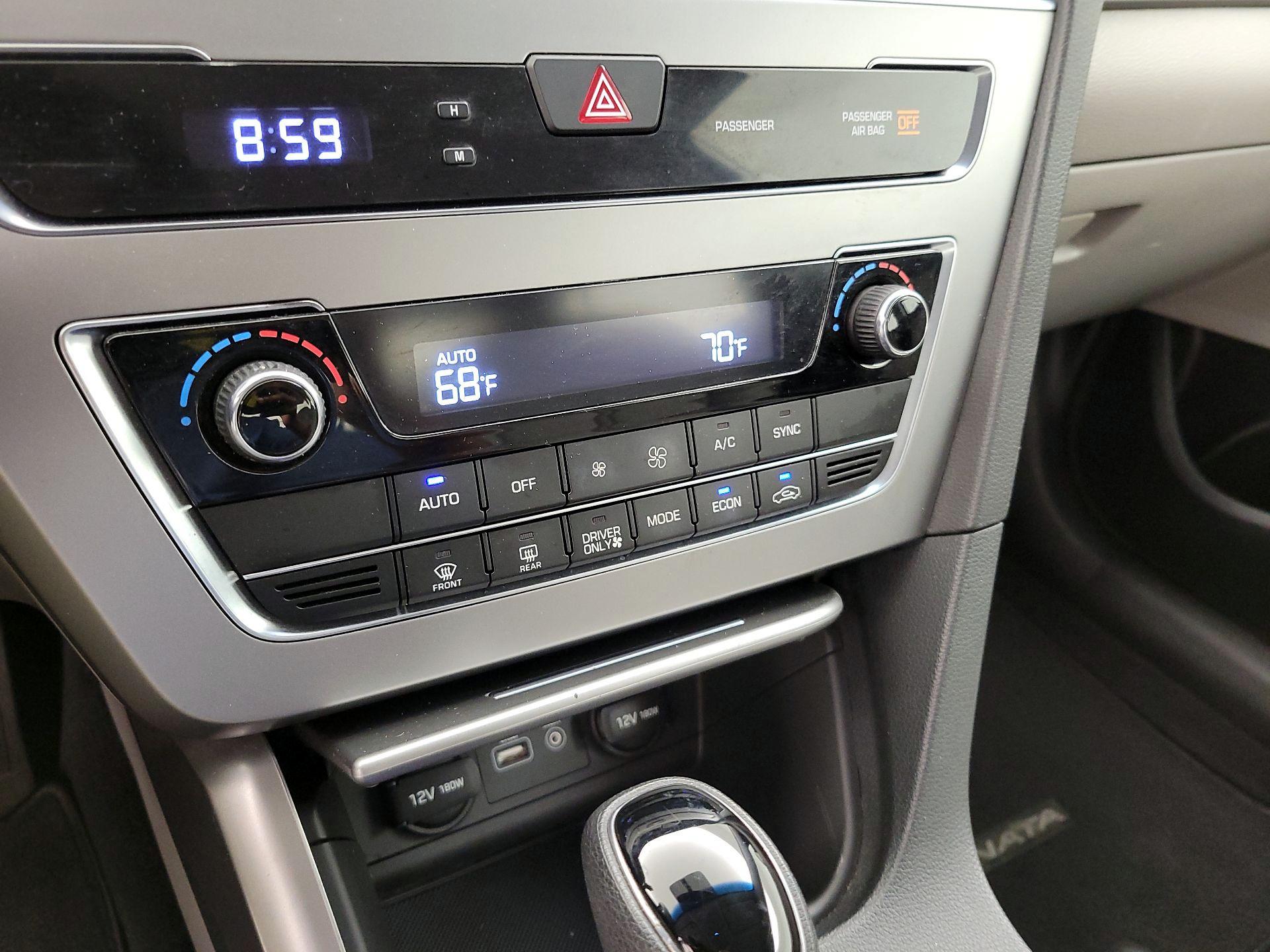 Thumbnail: 2016 Hyundai Sonata - 14