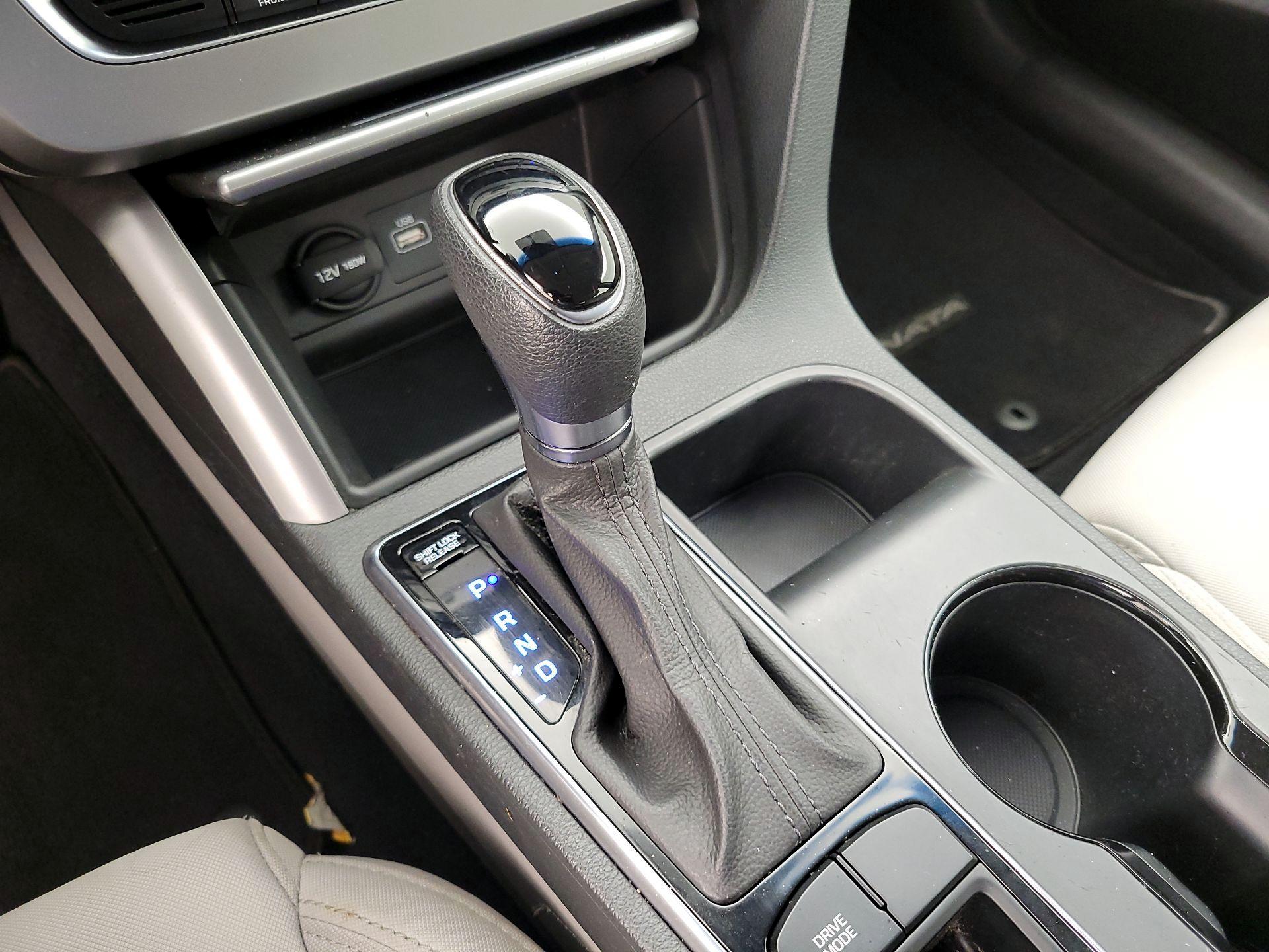 Thumbnail: 2016 Hyundai Sonata - 15