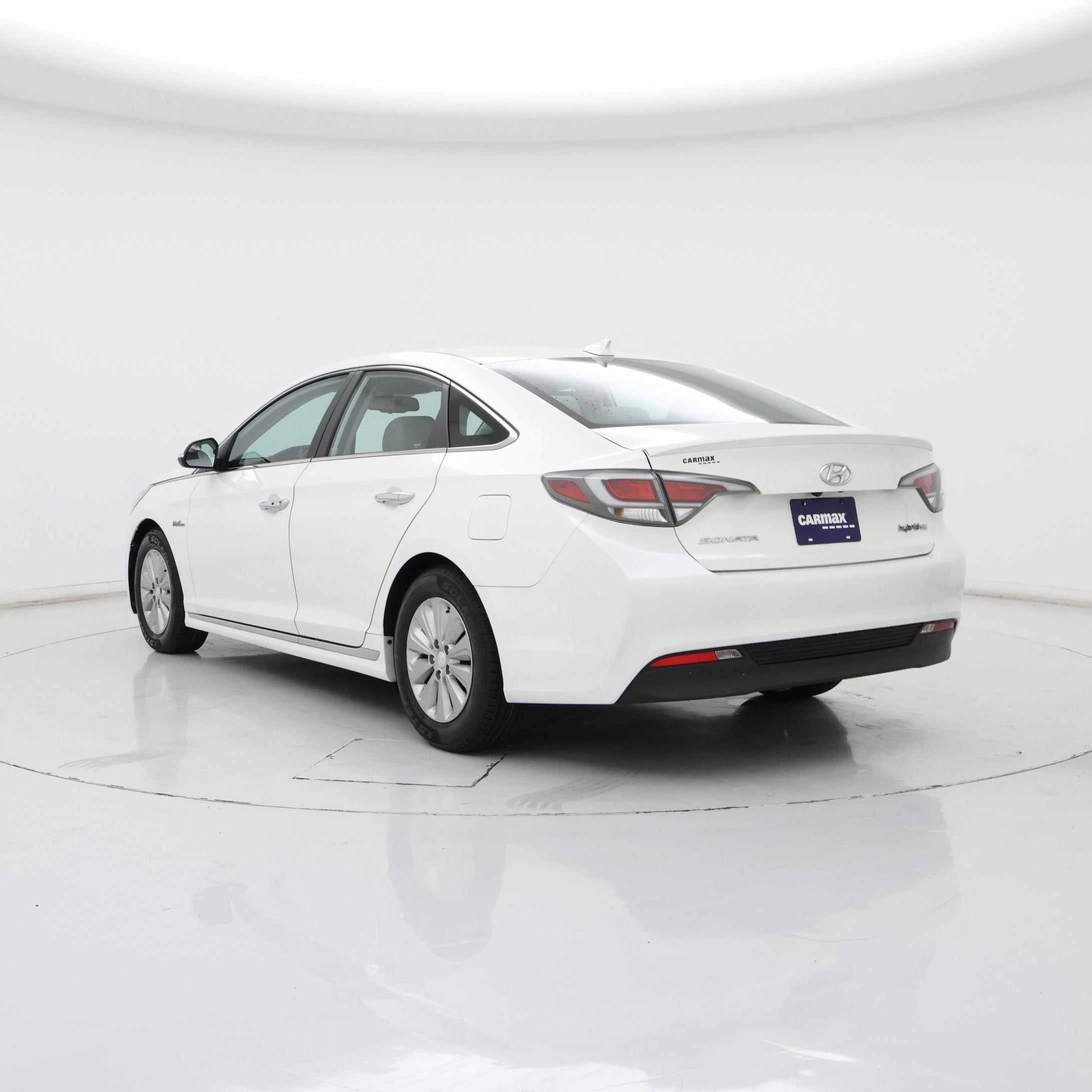 Thumbnail: 2016 Hyundai Sonata - 2