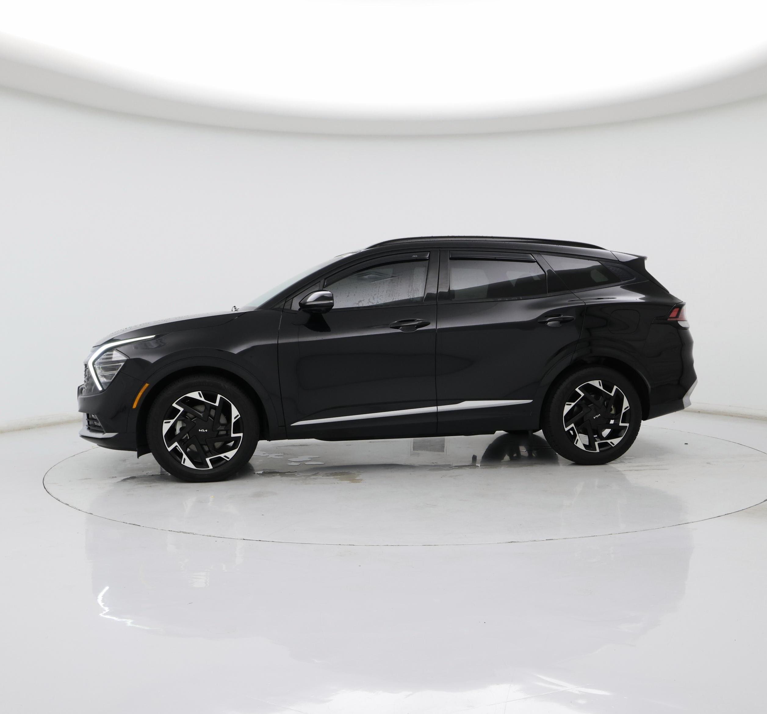 Thumbnail: 2023 Kia Sportage - 3