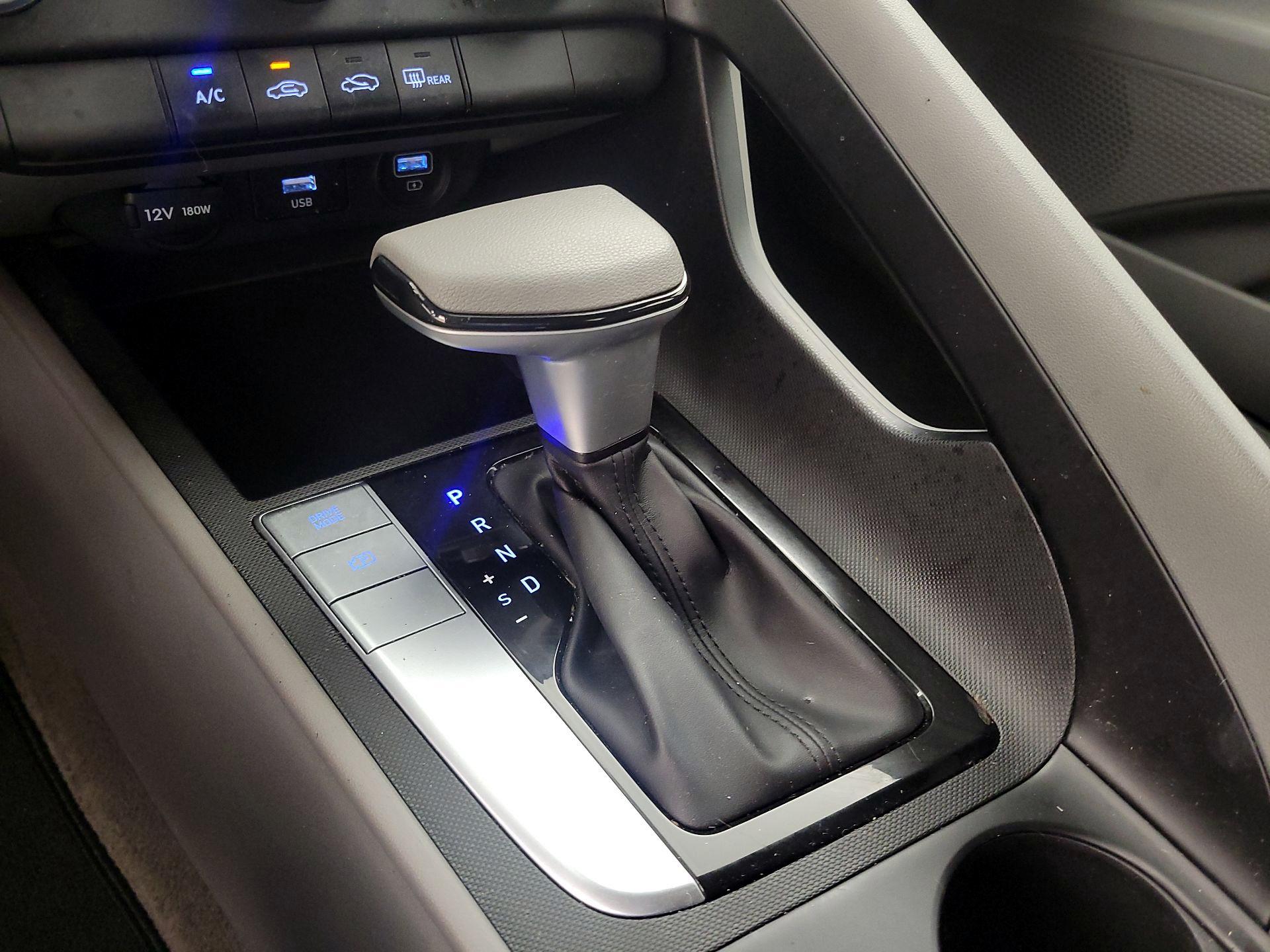 Thumbnail: 2022 Hyundai Elantra - 15