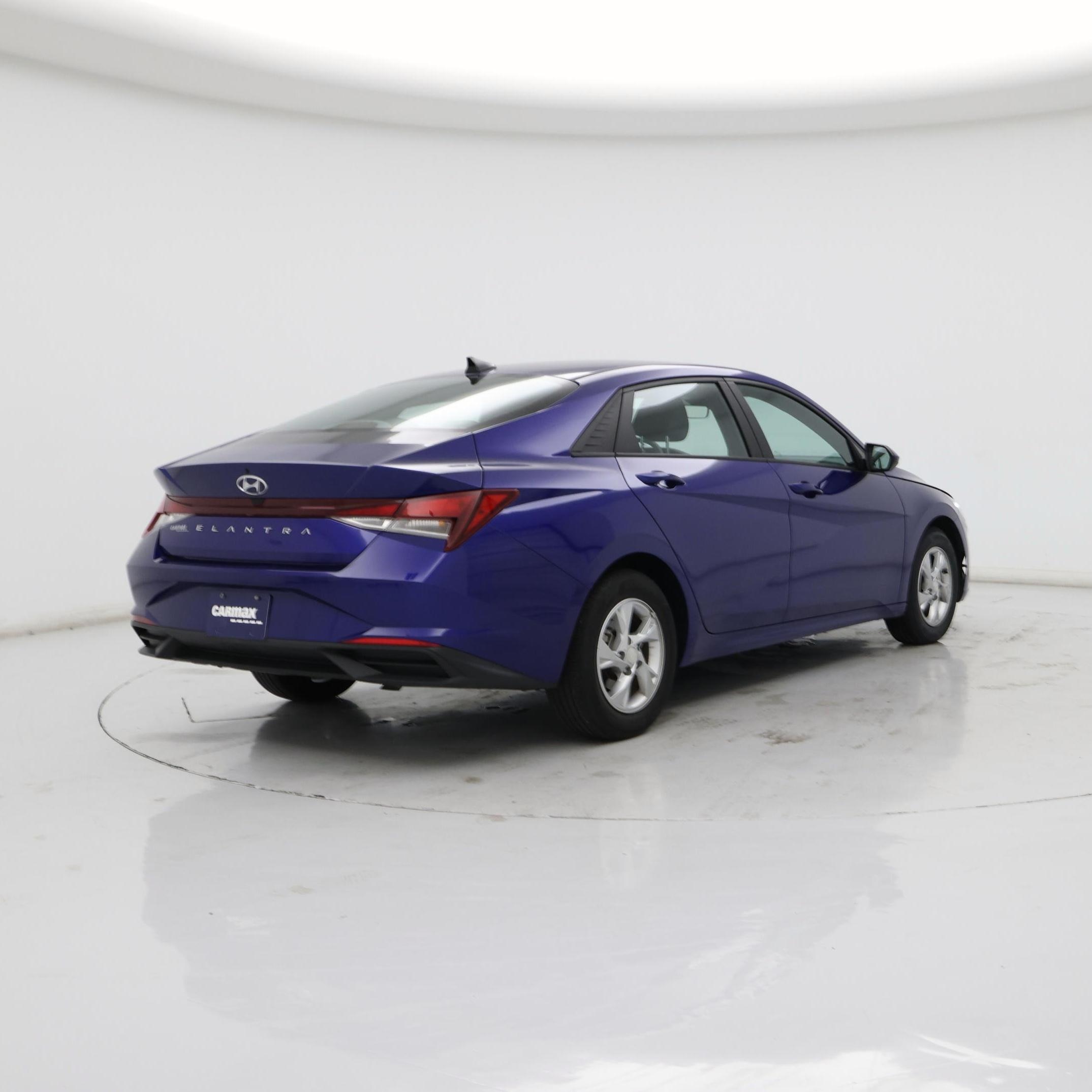 Thumbnail: 2022 Hyundai Elantra - 8