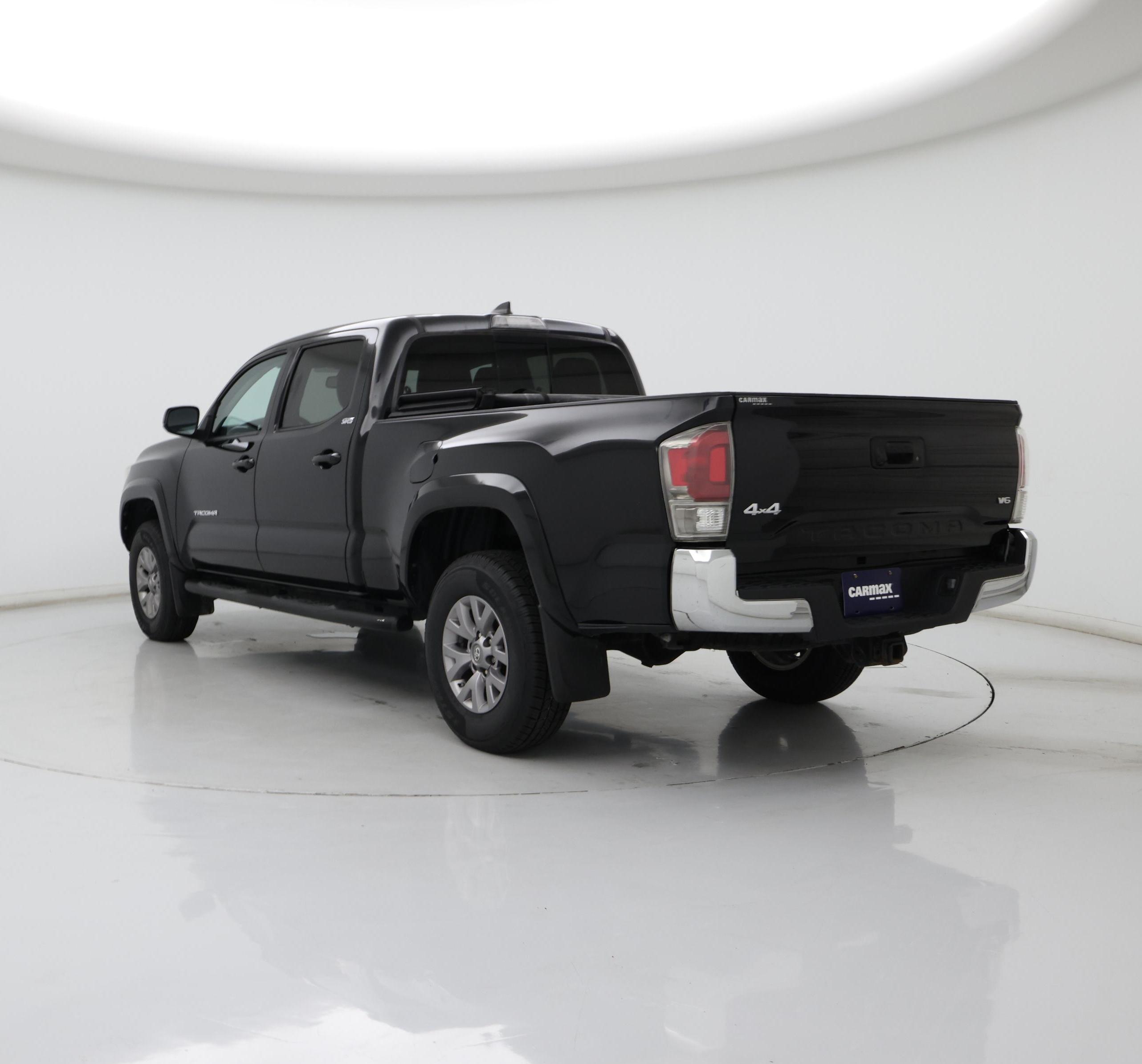 Thumbnail: 2018 Toyota Tacoma - 2
